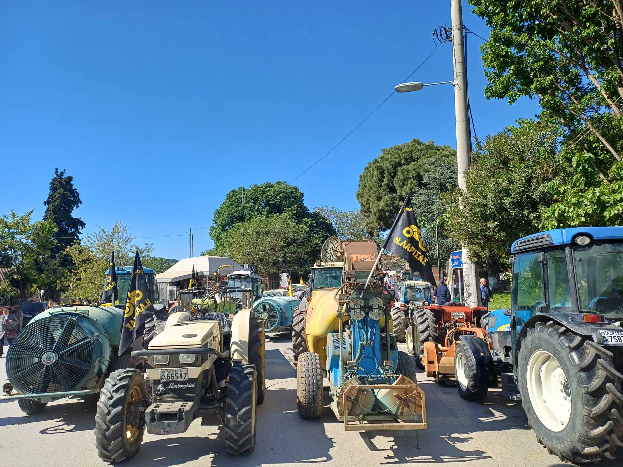 Οργή στην Αγιά για τις αποζημιώσεις και...ογκώδες συλαλητήριο από αγρότες Αγιάς και Τεμπών(ΦΩΤΟ)