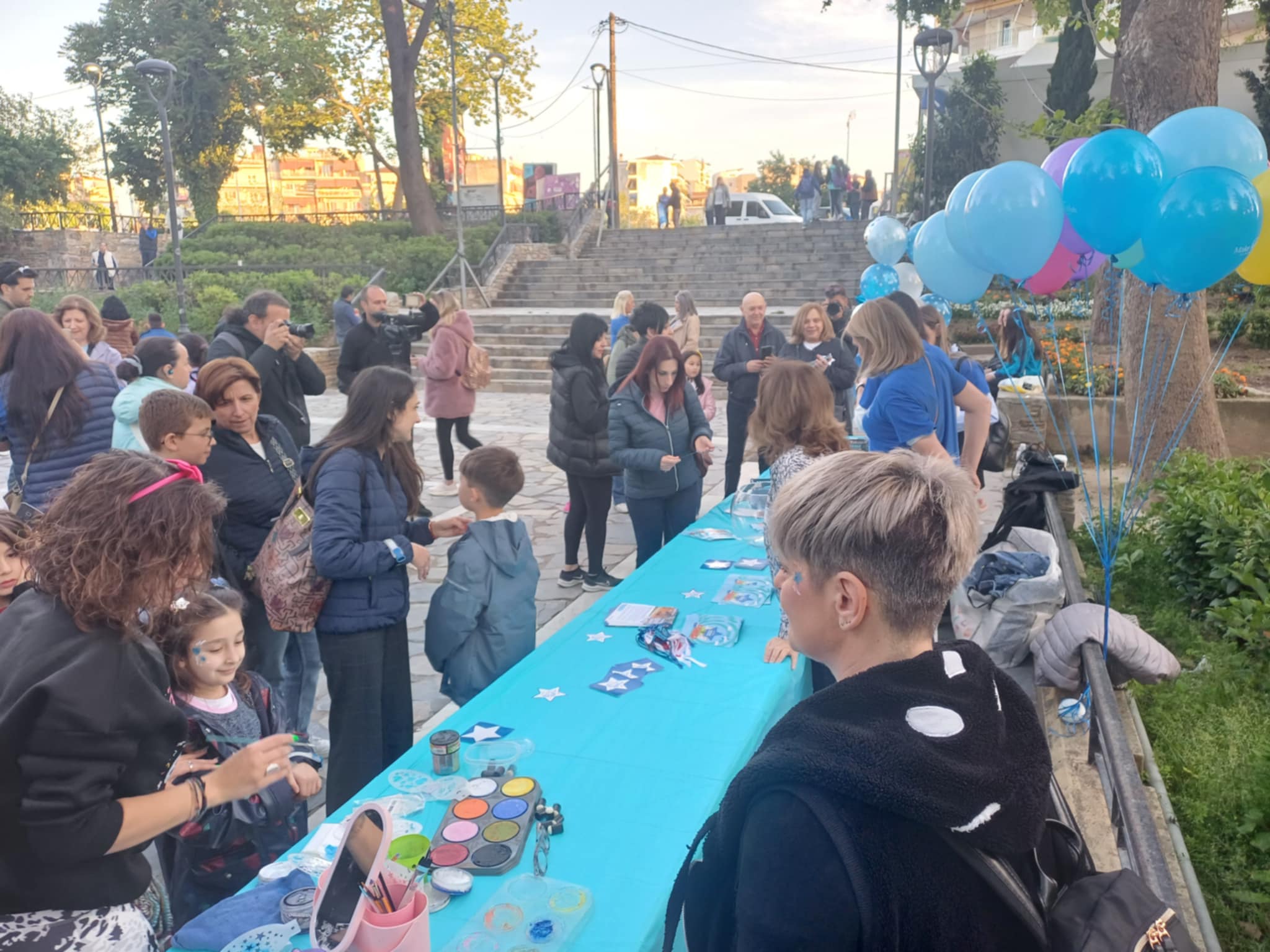 Μεγάλη επιτυχία ο ετήσιος περίπατος «Walk for Wishes» με σημείο εκκίνησης το πάρκο Αλκαζάρ στη Λάρισα (ΦΩΤΟ)