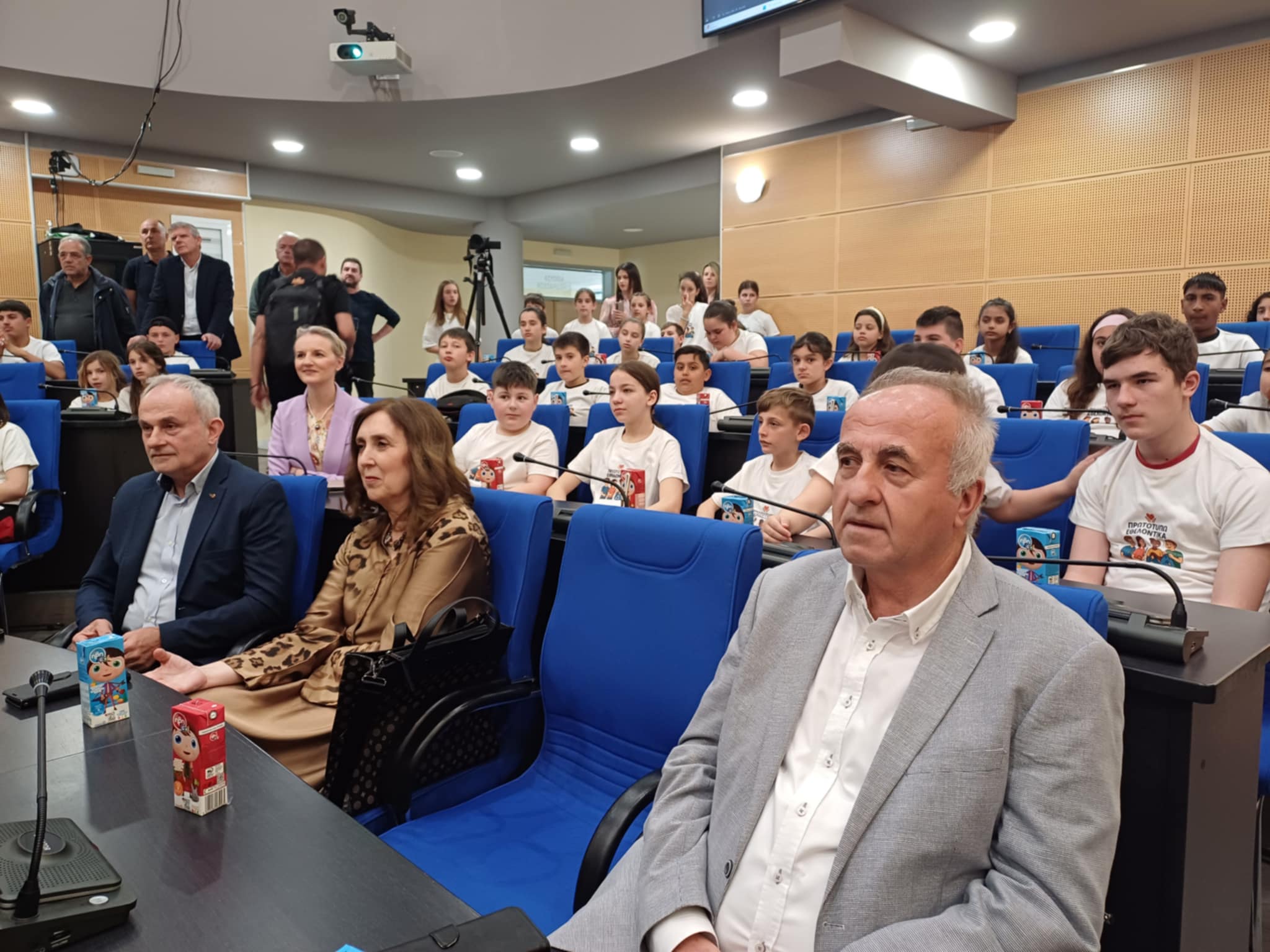 Η περιφέτρεια βράβευσε τους μαθητές της Θεσσαλίας  που διακρίθηκαν  στον διαγωνισμό «Πρωτοτυπώ Εθελοντικά»