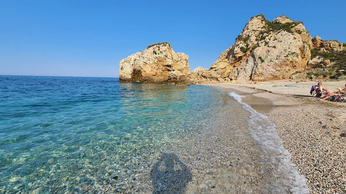 Ποτιστικά Ξυνόβρυση: Η αγαπημένη παραλία των... ψαγμένων Θεσσαλών (ΦΩΤΟ)