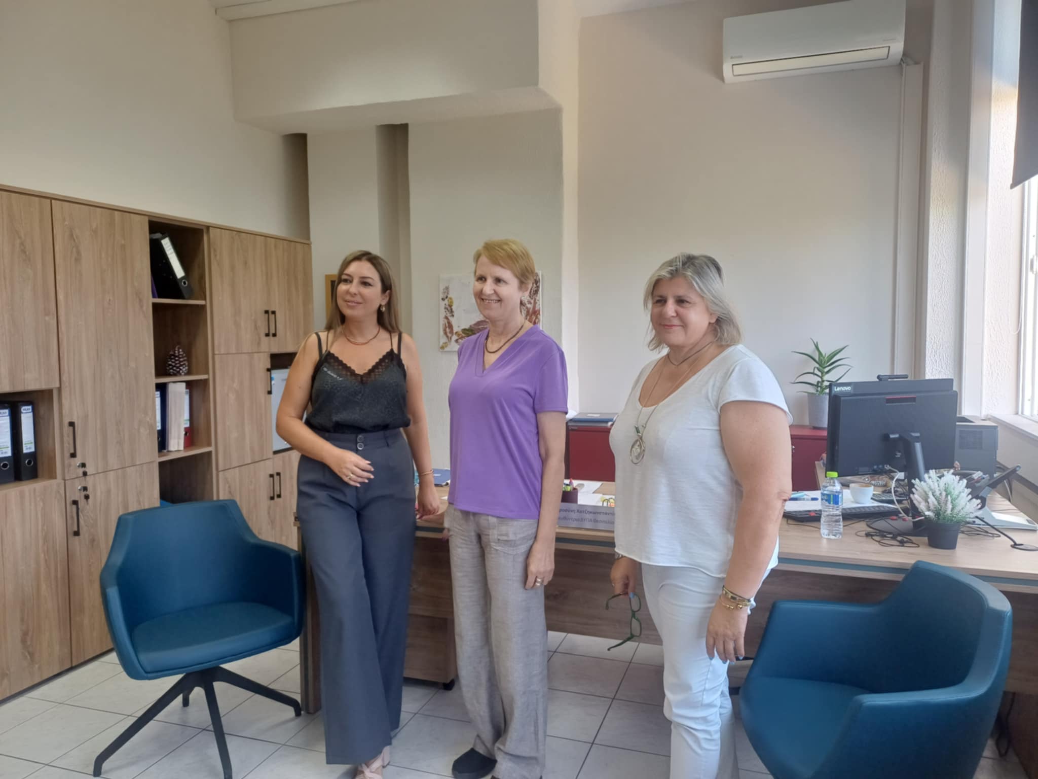 Ενημερωτικό περίπτερο «Οpen Day-Γνώρισε τις σχολές της ΔΥΠΑ» λειτουργεί στην πλατεία Ταχυδρομείου (φωτο)