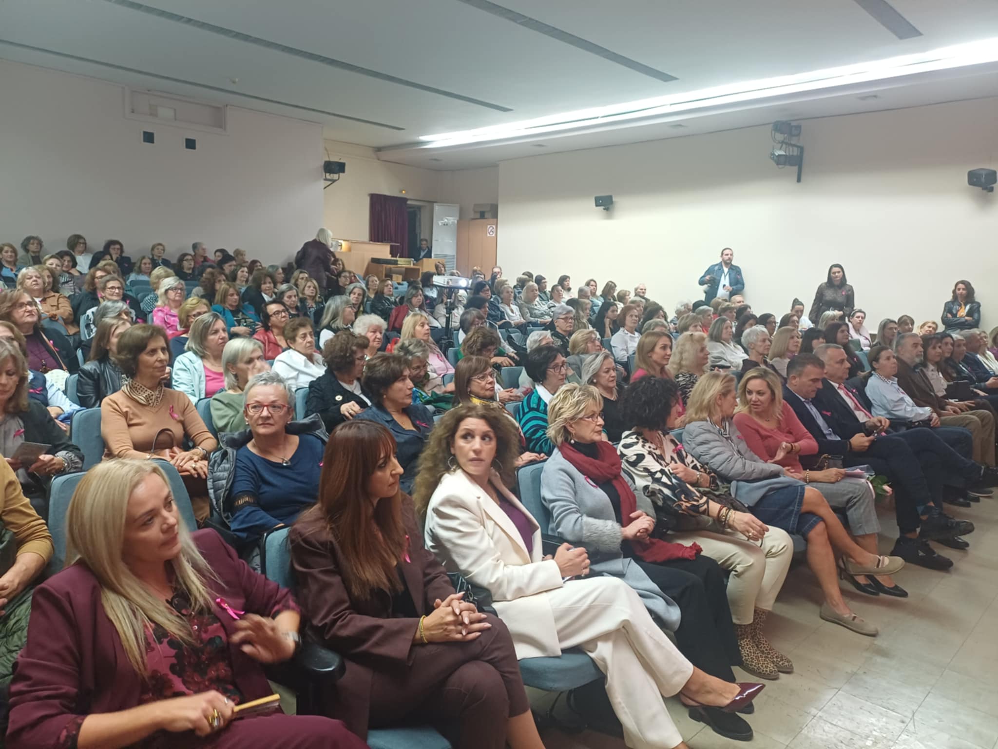 Ξεχωριστή εκδήλωση, «Ροζ Δύναμη – Άθληση, Πρόληψη, Ελπίδα» από το Δήμο Λαρισαίων για τον καρκίνο του μαστού (ΦΩΤΟ)