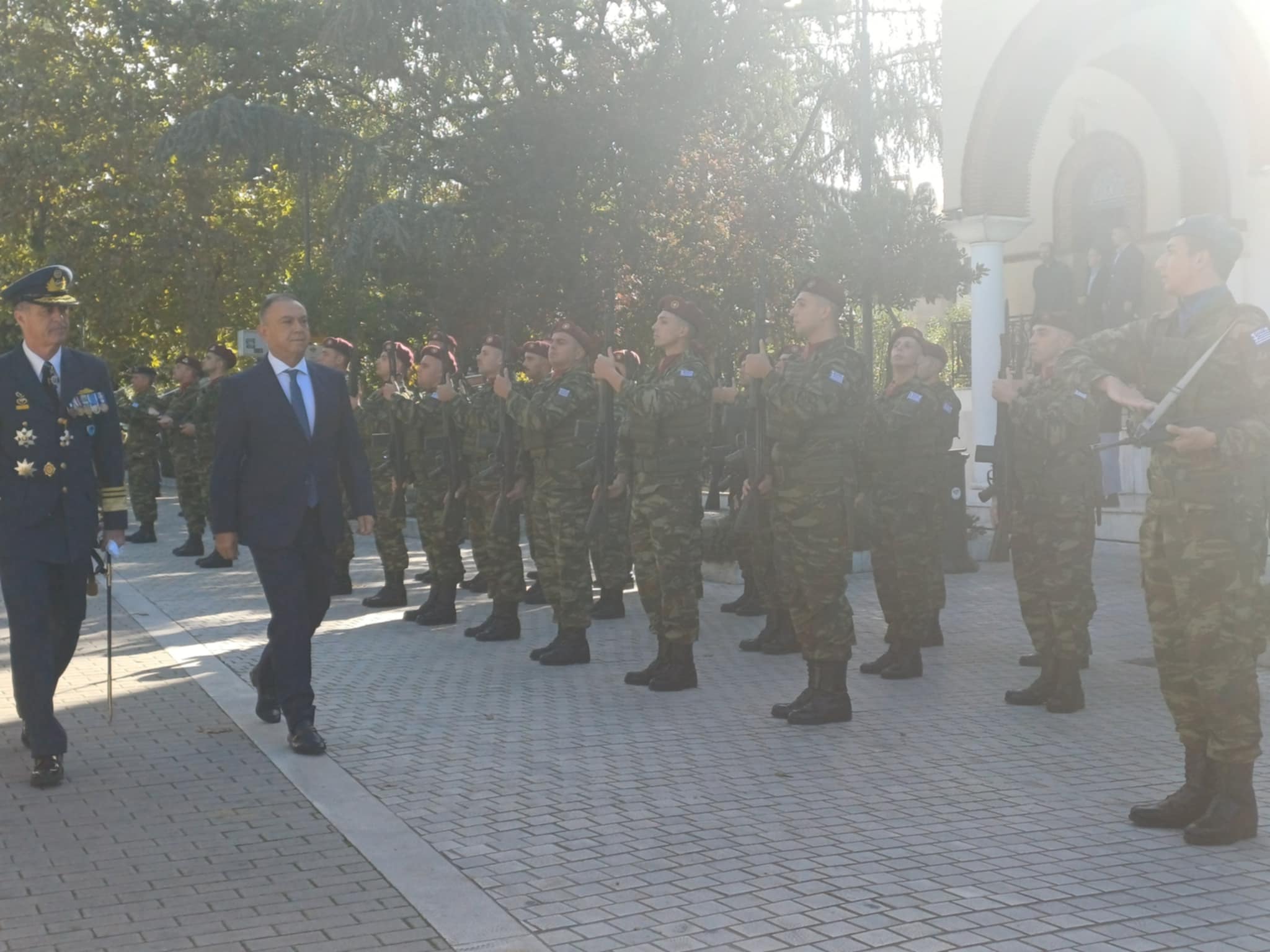 Λαμπρός εορτασμός στη Λάρισα: Πανηγυρικής  δοξολογία στον Άγιο Αχίλλιο για την επέτειο του ΟΧΙ (ΦΩΤΟ+video)