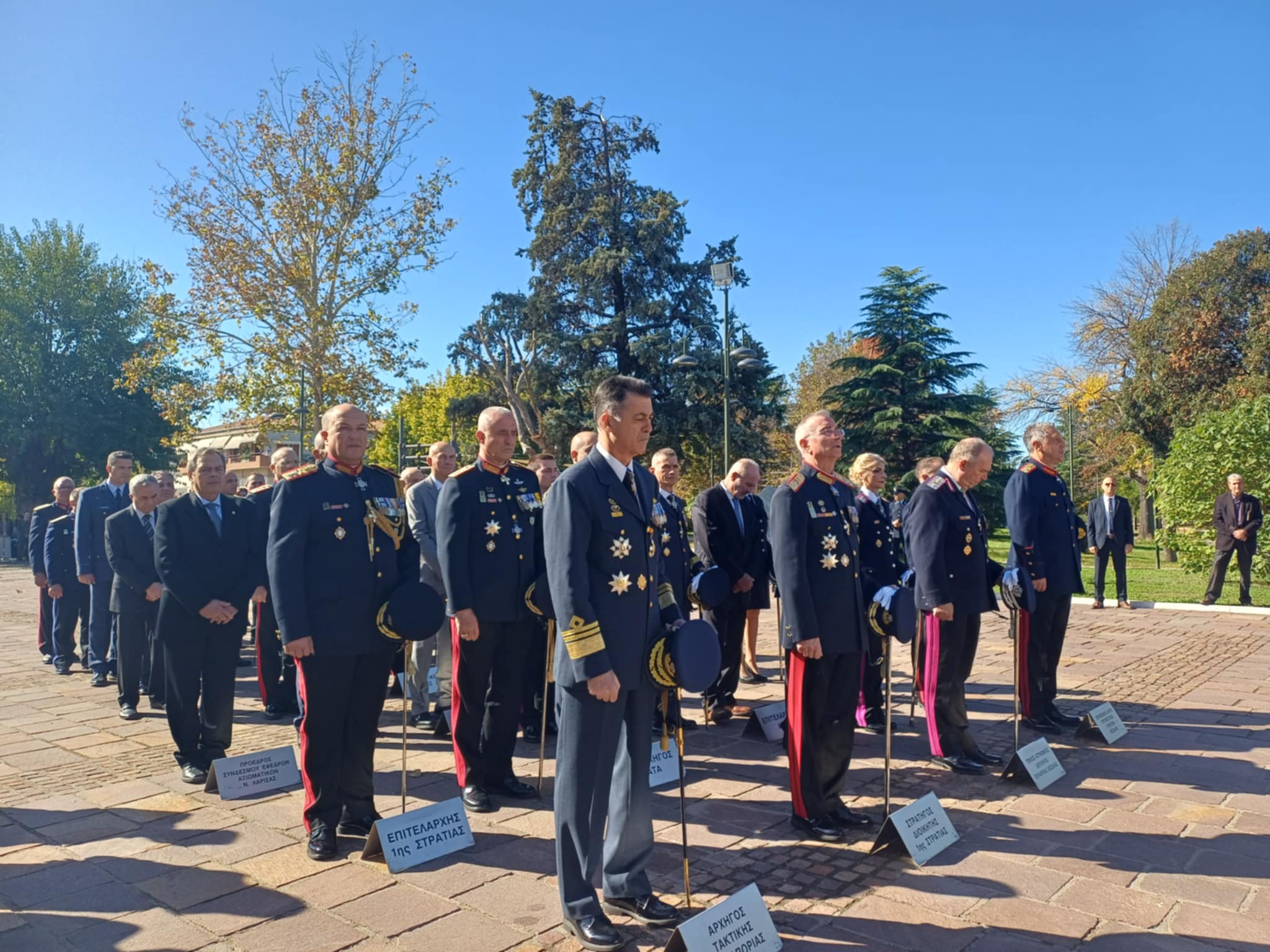 Με κατθεση στεφάνων στο Ηρώο συνεχίζονται οι εκδηλώσεις για την εθνική επέτειο (ΦΩΤΟ +video)