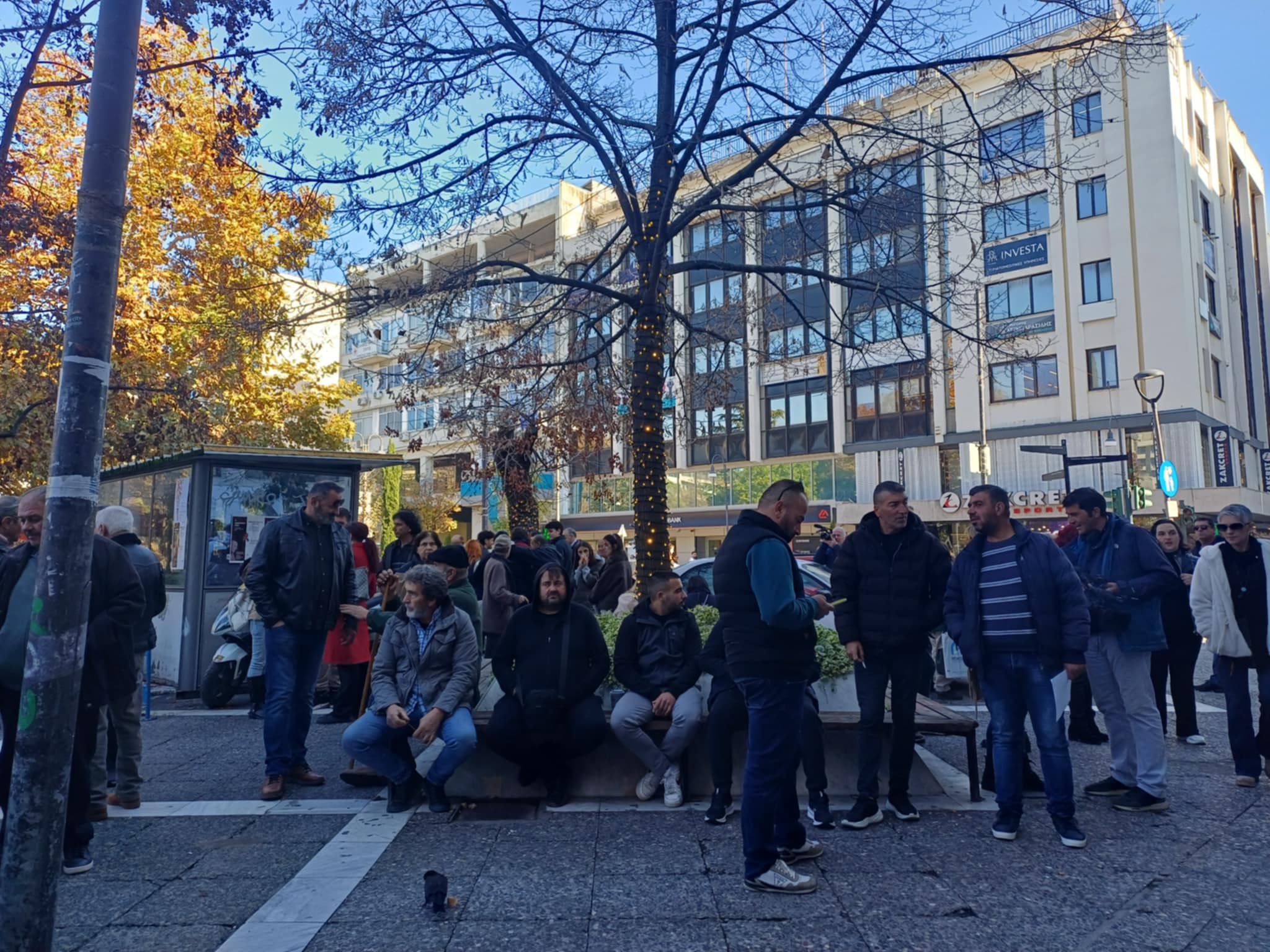 Για τις 4 Δεκεμβρίου πήραν δικάσιμο οι τρεις αγρότες που συνελήφθησαν -πλήθος αγροτών για συμπαράσταση στα δικαστήρια (ΦΩΤΟ)