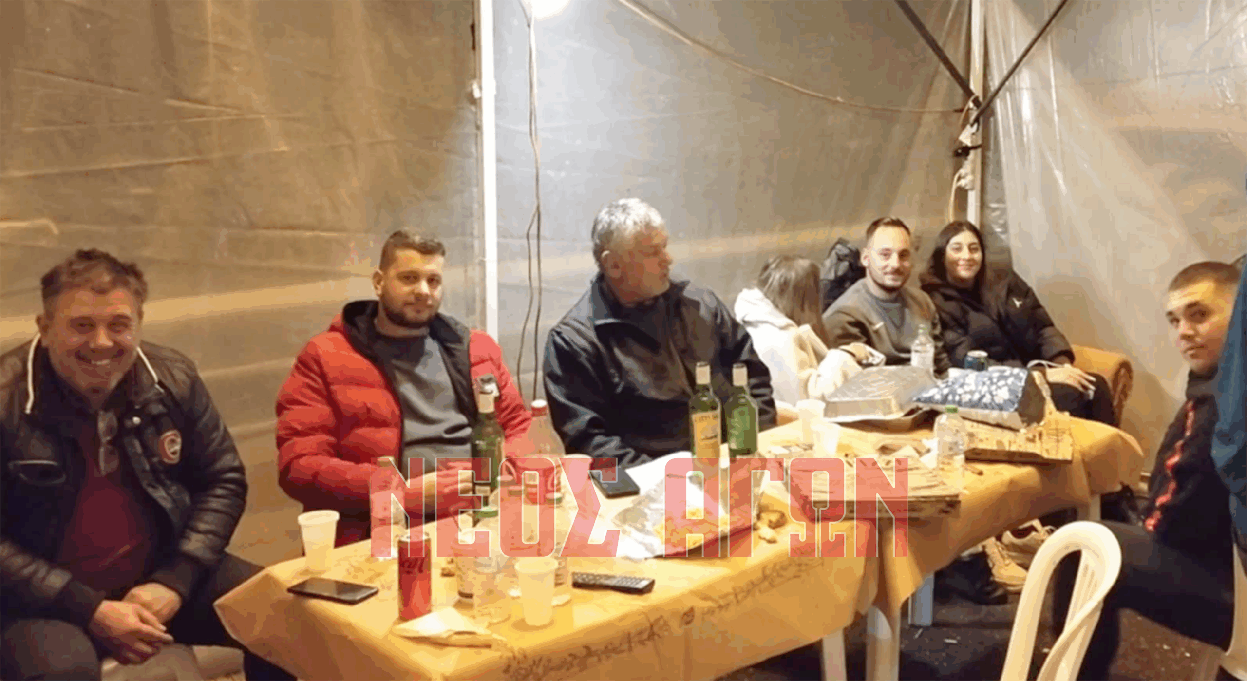 Σαββάτο βράδυ στο μεγαλύετρο μπλόκο της Ελλάδας στον Ε-65-η οργάνωση ανά χωριό και Αγροτικό Σύλλογο (ΦΩΤΟ)