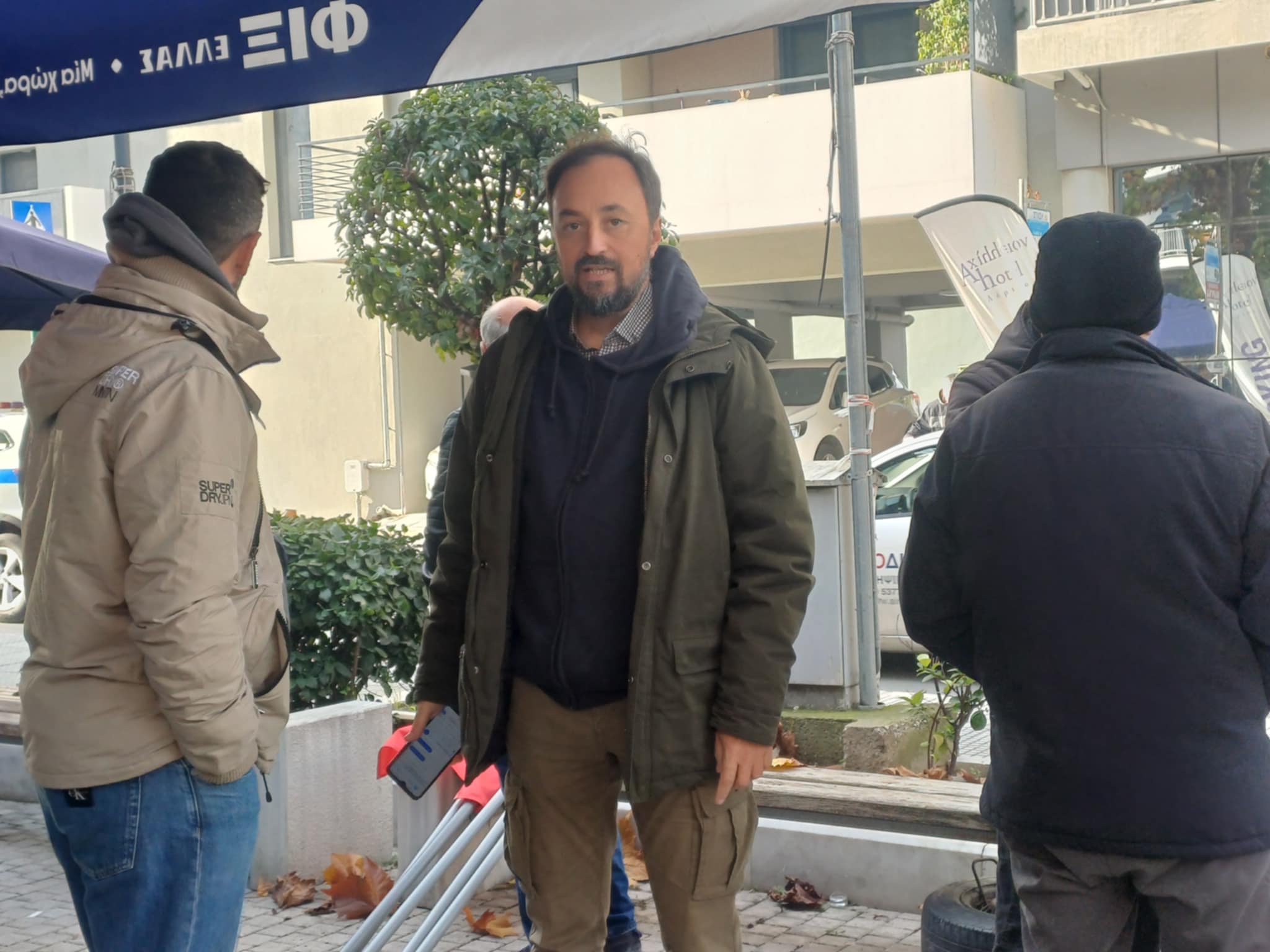 Απεργιακή συγκέντρωση πραγματοποίησαν οι οικοδόμοι της Λάρισας (ΦΩΤΟ)