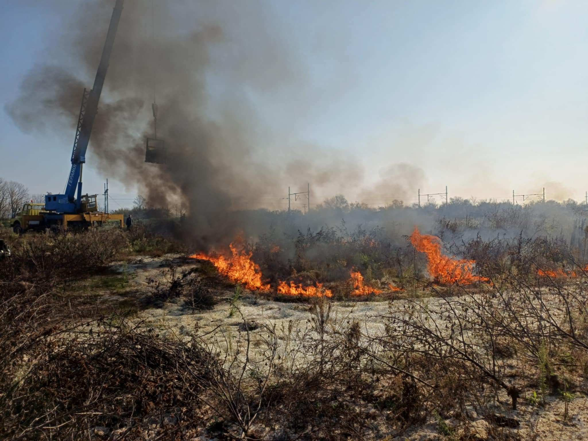 Επίδειξη πρωτοποριακού αντιπλημμυρικού, αντιπυρικού υλικού παρουσία Κουρέτα (ΦΩΤΟ+video)