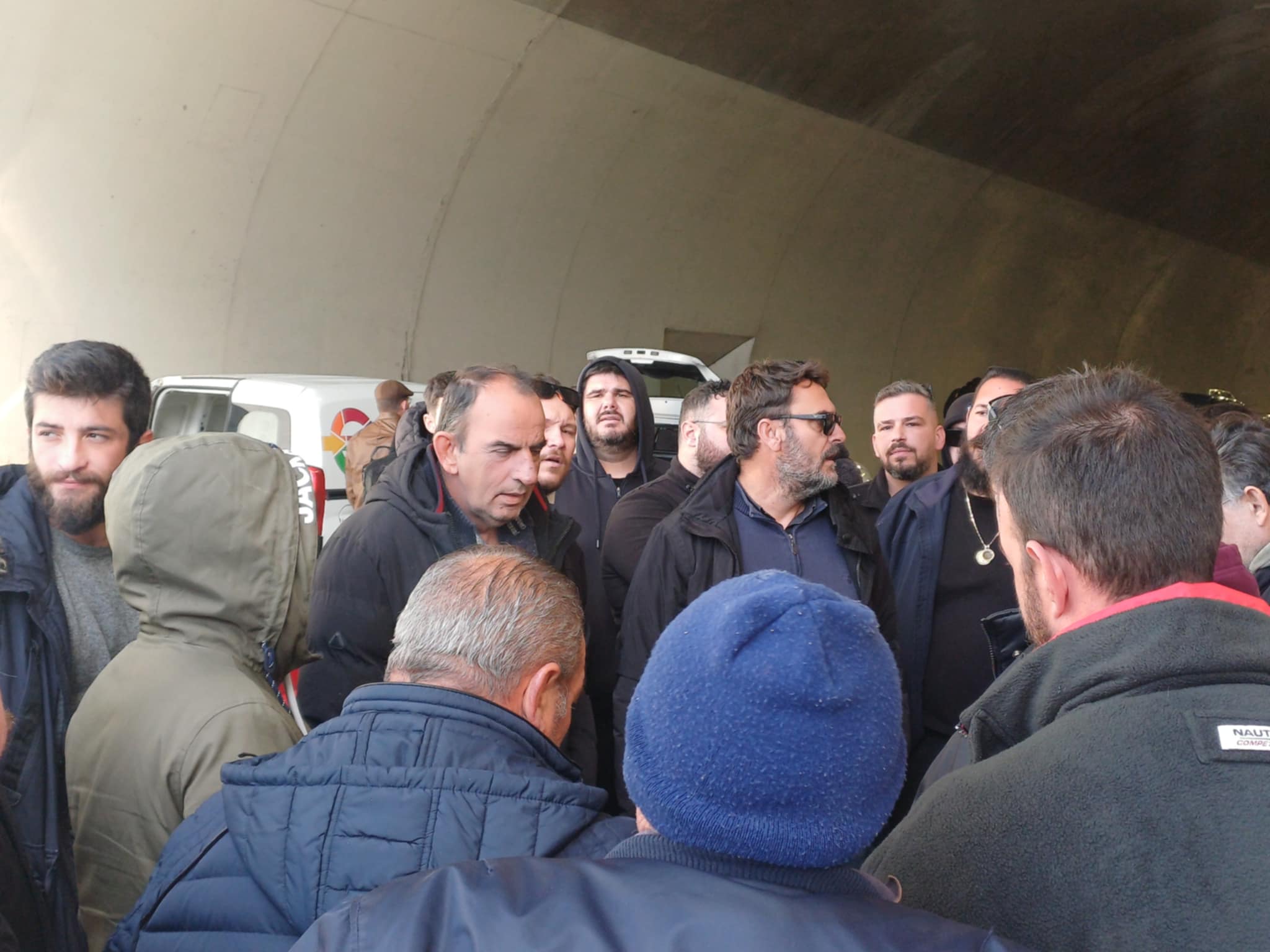 Aποχωρούν από τα Τέμπη τα τρακτερ και επιστρέφουν στο μπλόκο της  Νίκαιας- αύριο μεσημέρι η πανελλαδική των μπλόκων