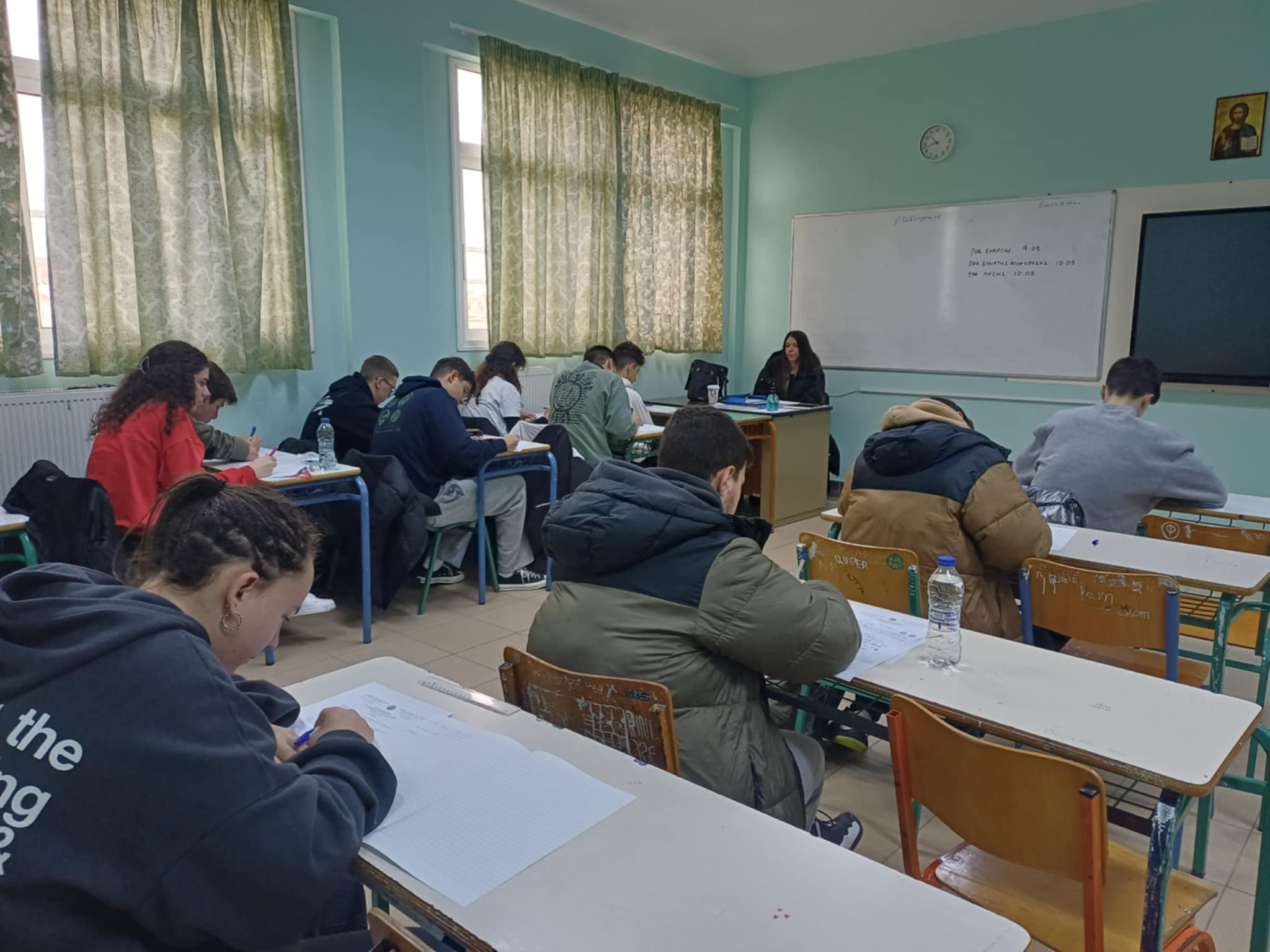 Στη Λάρισα διεξάγεται με μεγάλη συμμετοχή ο μαθηματικός διαγωνισμός «Ευκλείδης» (ΦΩΤΟ)