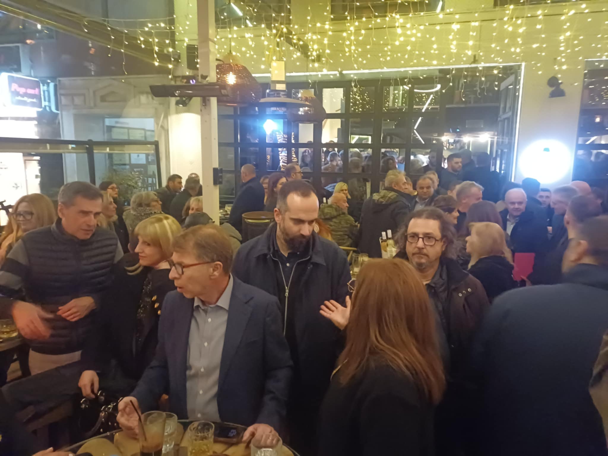 H παράταξη του δημάρχου θανάση Μαμάκου «Η Λάρισα που μας αξίζει!» έκοψε την πρωτοχρονιάτικη πίτα (ΦΩΤΟ+video)