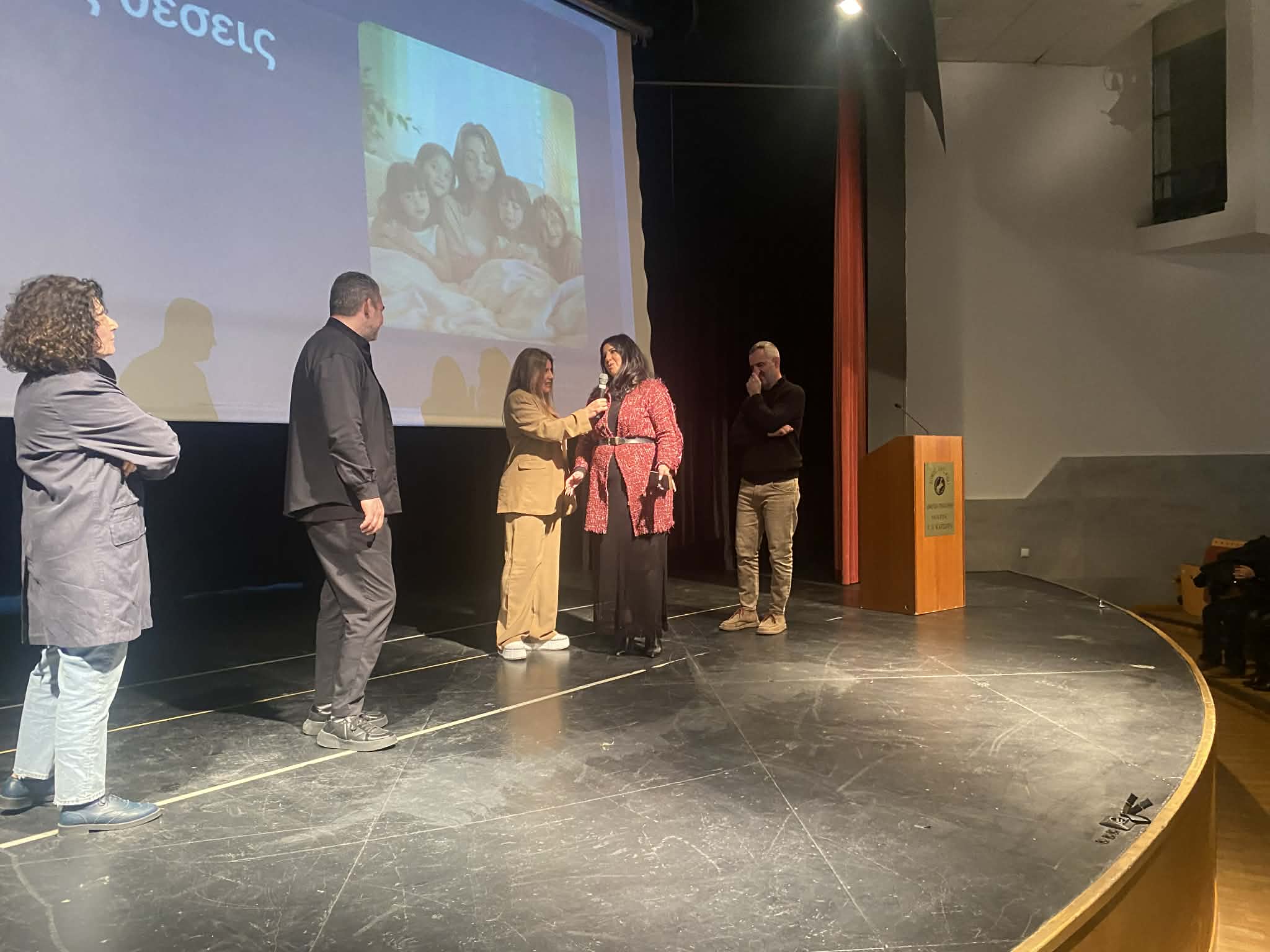 Έρικα Πρεζεράκου: «Από τις γυναίκες γεννήθηκε ο κόσμος»- η εκδήλωση «Τόλμησε να είσαι γυναίκα» από τη Λαρισαϊκή Λέσχη (ΦΩΤΟ)