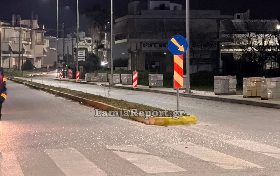 Λαμία: Σοβαρό τροχαίο με ντελιβερά -Τραυματίστηκε ο δικυκλιστής [εικόνες]