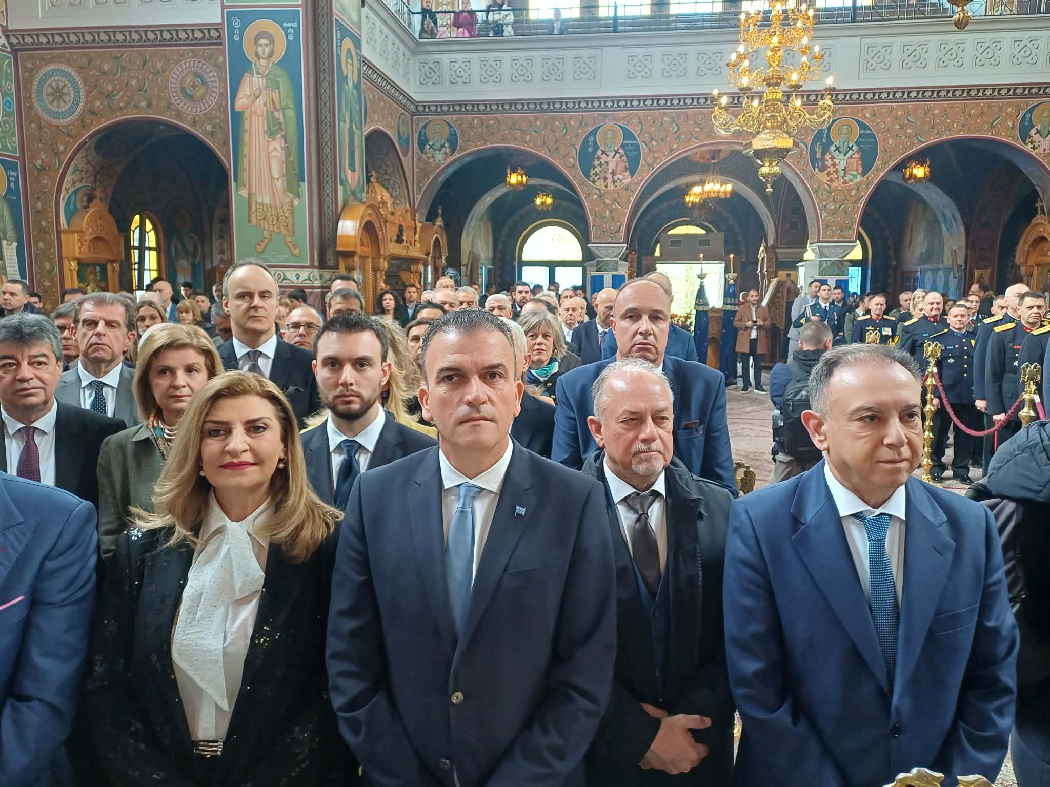 Λαμπρός ο εορτασμός της 25ης Μαρτίου στη Λάρισα-Η δοξολογία στον Άγιο Αχίλλιο (ΦΩΤΟ+video)