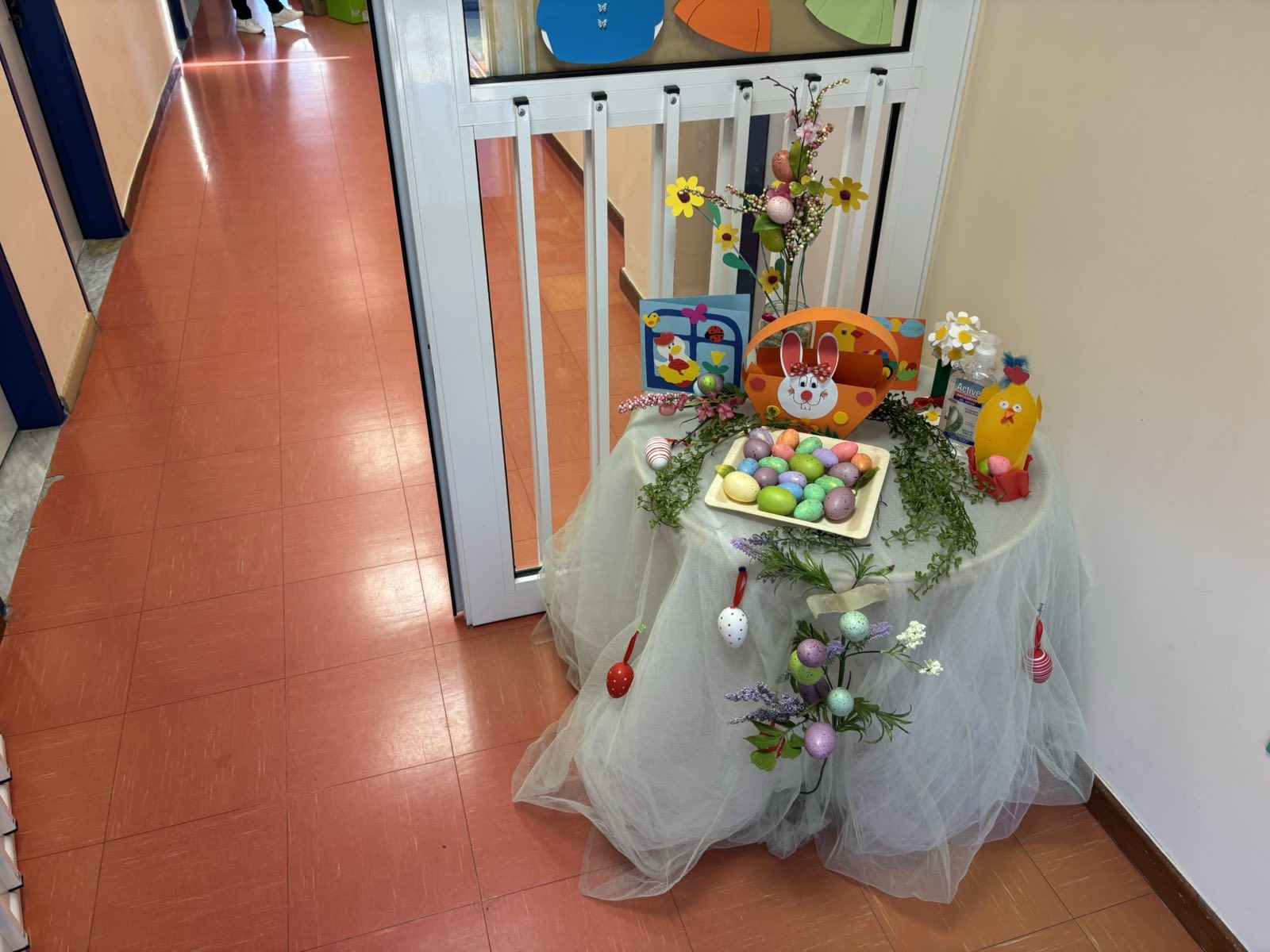 Πασχαλινές ευχές και δώρα στους Παιδικούς Σταθμούς του Δήμου Φαρσάλων