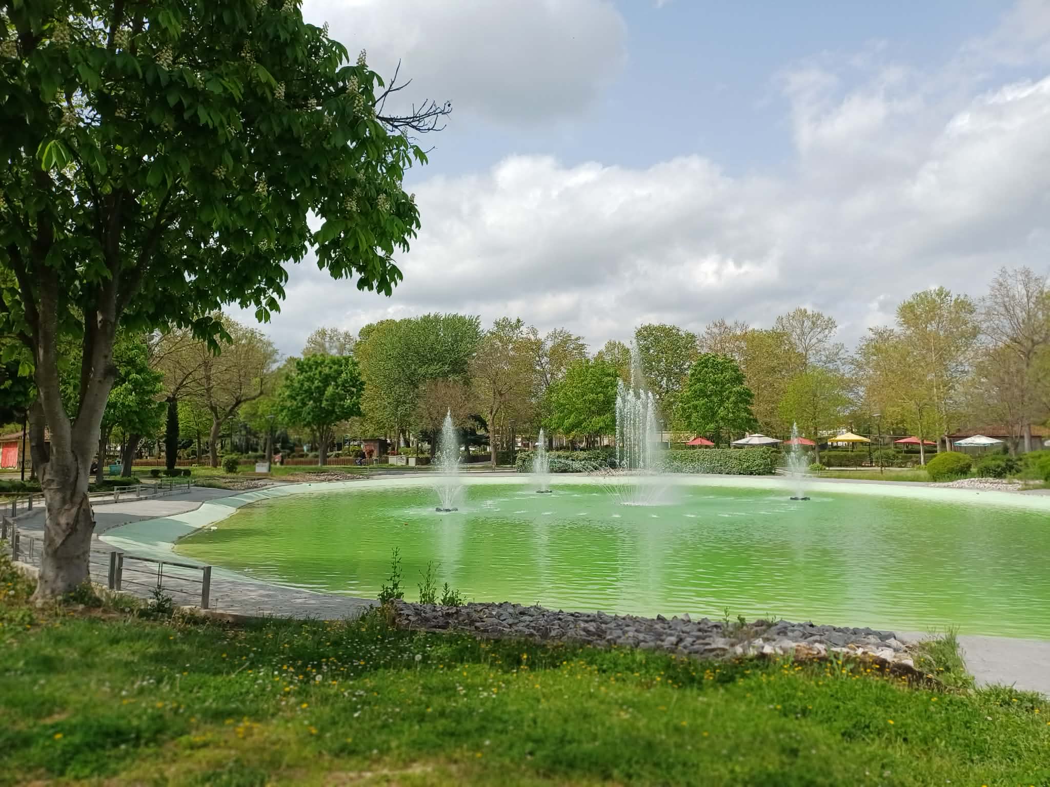 Υπέροχη η λίμνη στο πάρκο Αλκαζαρ μετά τις εργασίες καθαρισμού της (ΦΩΤΟ)