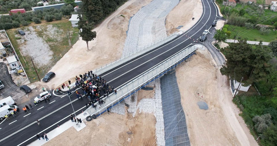 Πααρδόθηκε στην κυκλοφορία η γέφυρα στο Αλιγαρόρεμα- παρουσία Χρ. Δήμα η τελετή των εγκαινίων (ΦΩΤΟ+video)