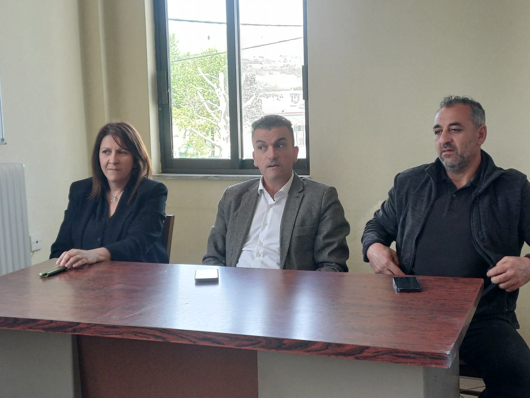 Μαμάκος σε κατοίκους της Μάνδρας: Έργα αναβάθμισης αθλητικού Κέντρου και σύγχρονης παιδικής χαράς (ΦΩΤΟ)