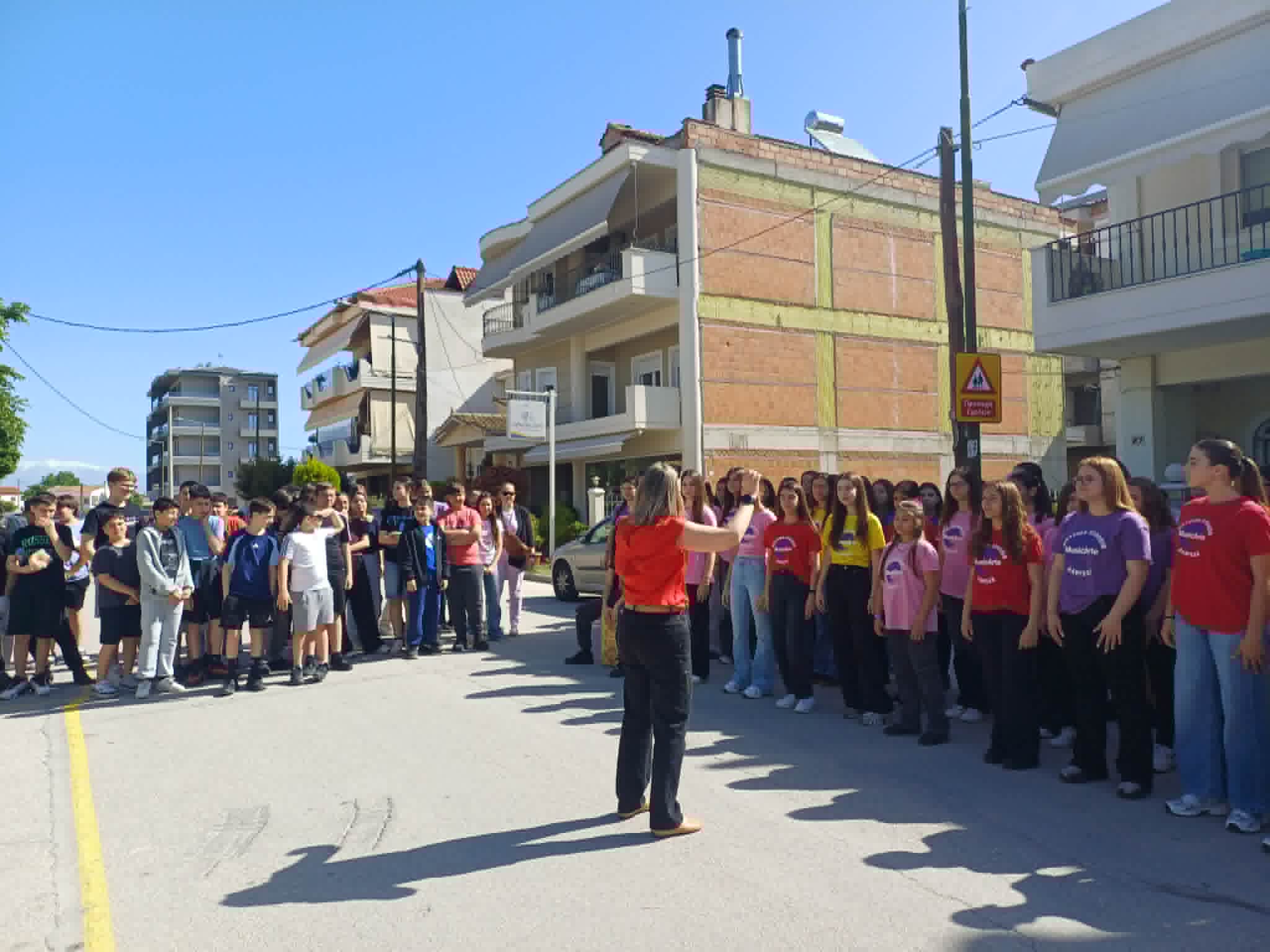 Εγκαίνια μετά... μουσικής για τη νέα γωνιά ανακύκλωσης στη Νέα Πολιτεία  (ΦΩΤΟ+video)