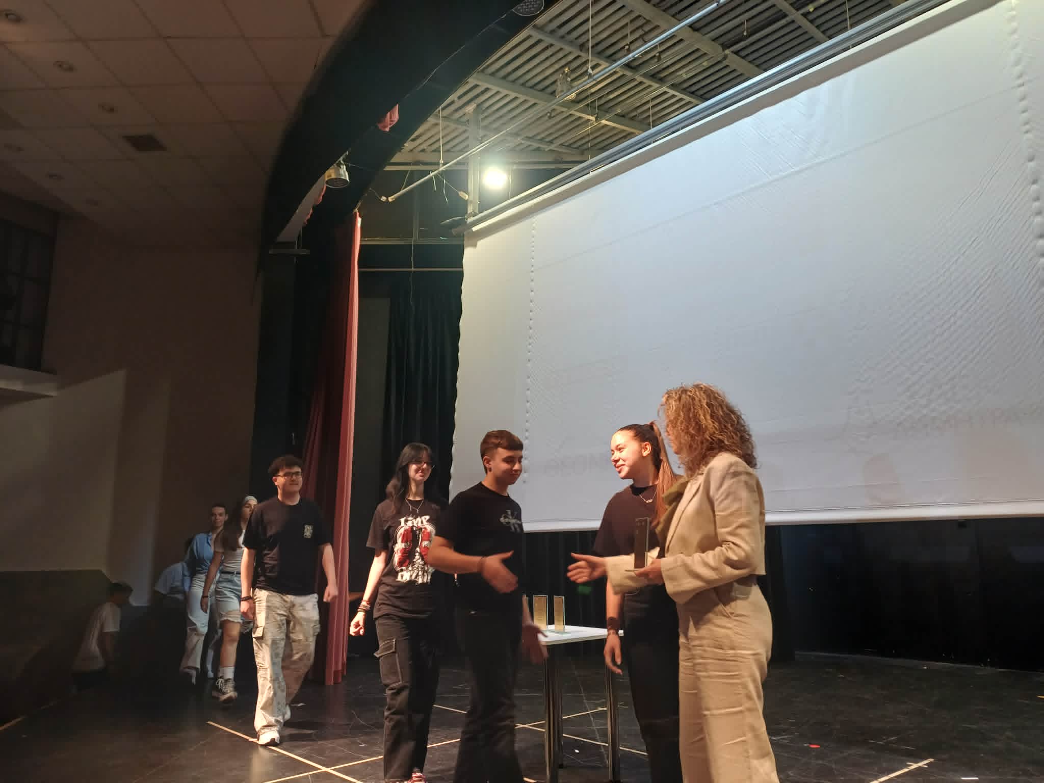 Τελετή βράβευσης για τον Πανθεσσαλικό Μαθητικό Διαγωνισμό «Νέοι και Διαδίκτυο» στη Δημ. Πινακοθήκη Λάρισας (ΦΩΤΟ+video)