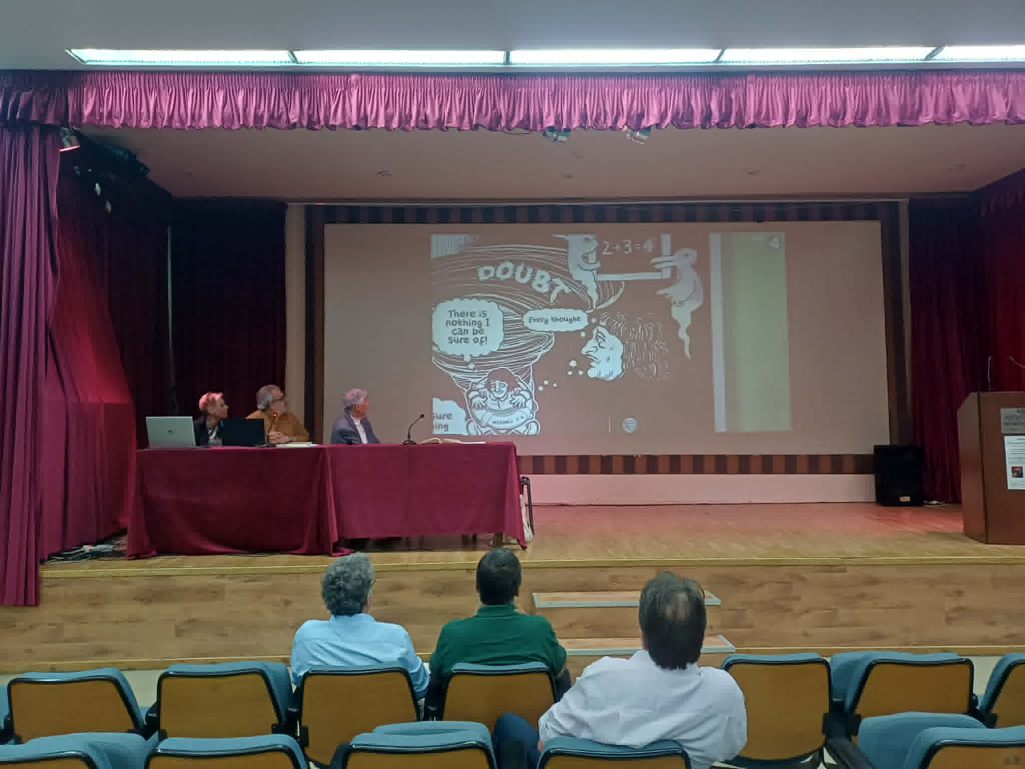 «Το Φιλοσοφικό Θέατρο» του Θεοδόση Πελεγρίνη παρουσιάστηκε στη Λάρισα (ΦΩΤΟ+video)