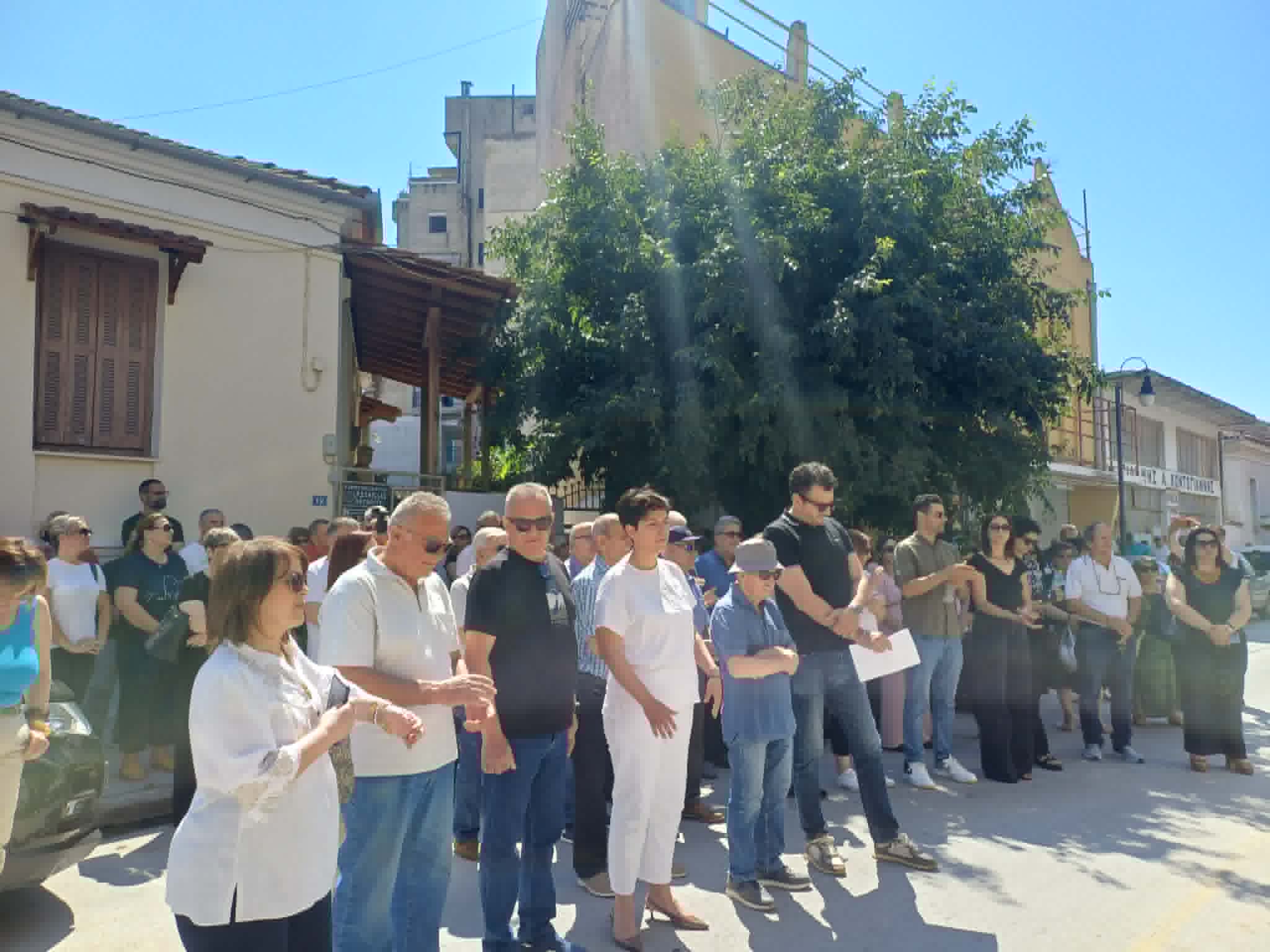 Μαζική κινητοποίηση στον Τύρναβο για το κλείσιμο των ΕΛΤΑ (ΦΩΤΟ - ΒΙΝΤΕΟ)