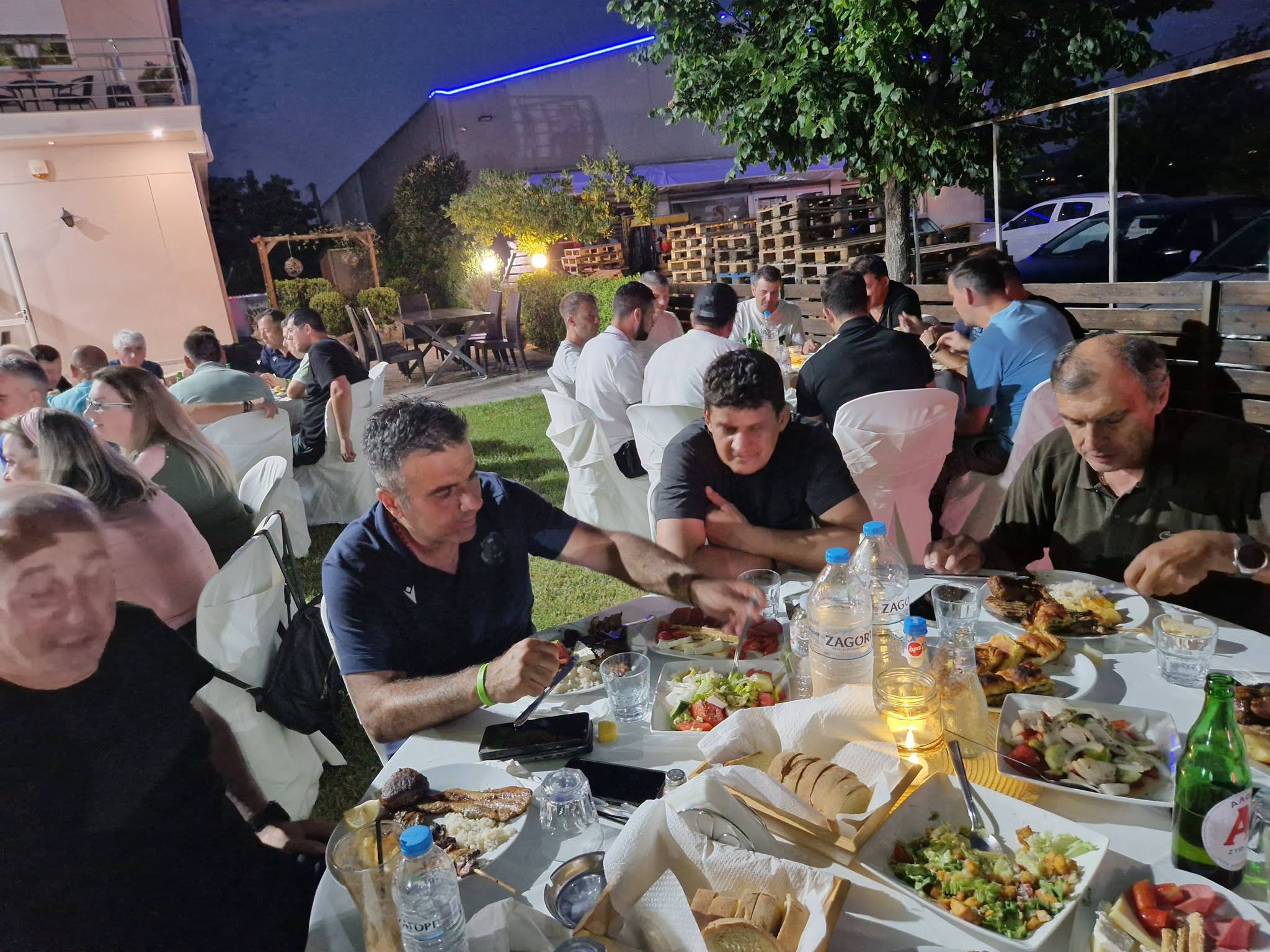 Tιμητική διάκριση από το δήμαρχο Ρήγα Φεραίου και τον δήμαρχο από την  ΕΛ.ΑΣ!