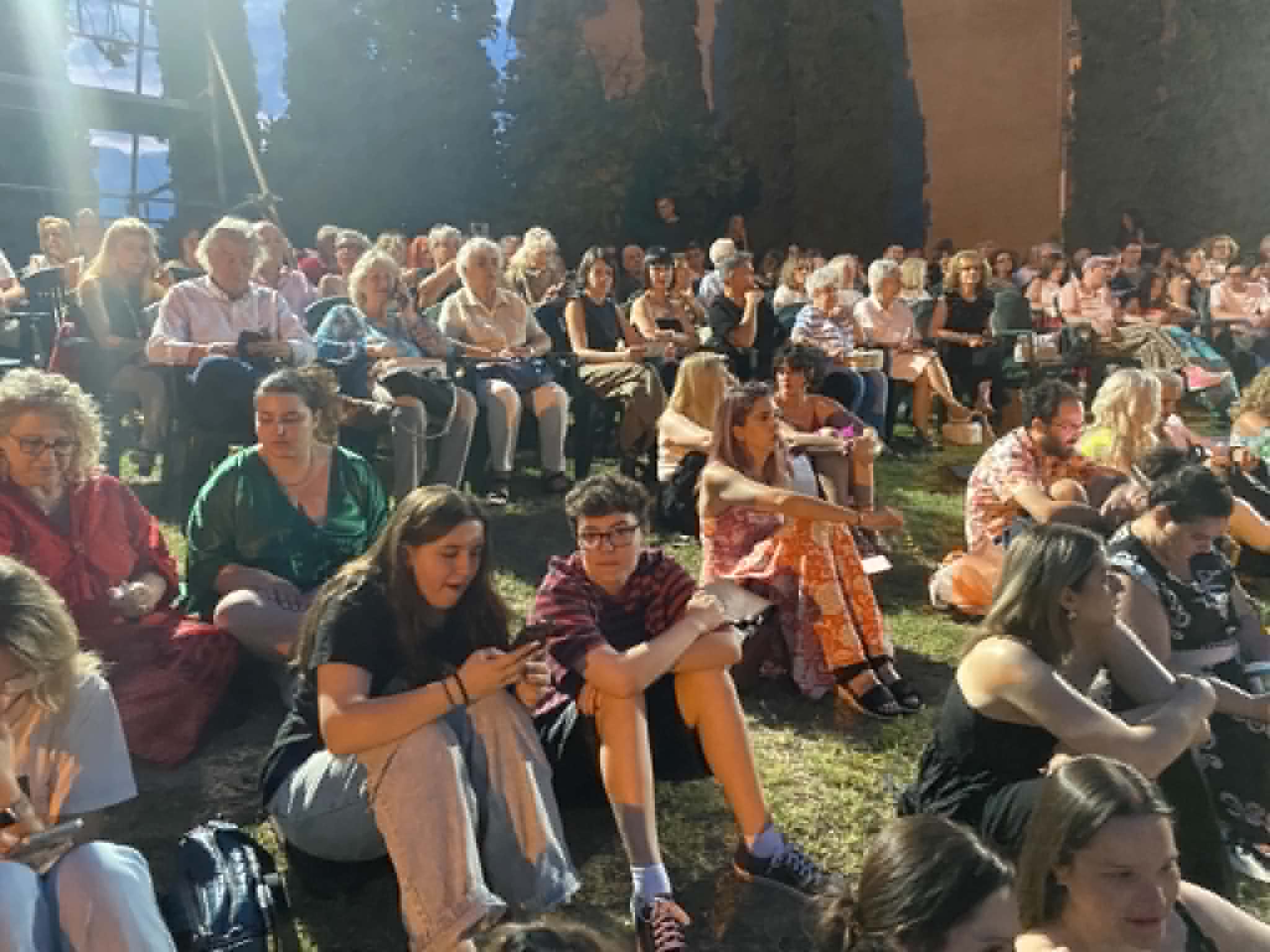 Ενθουσίασε η πρεμιέρα του «Ματωμένου Γάμου» από το Θεσσαλικό Θέατρο (ΦΩΤΟ+video)