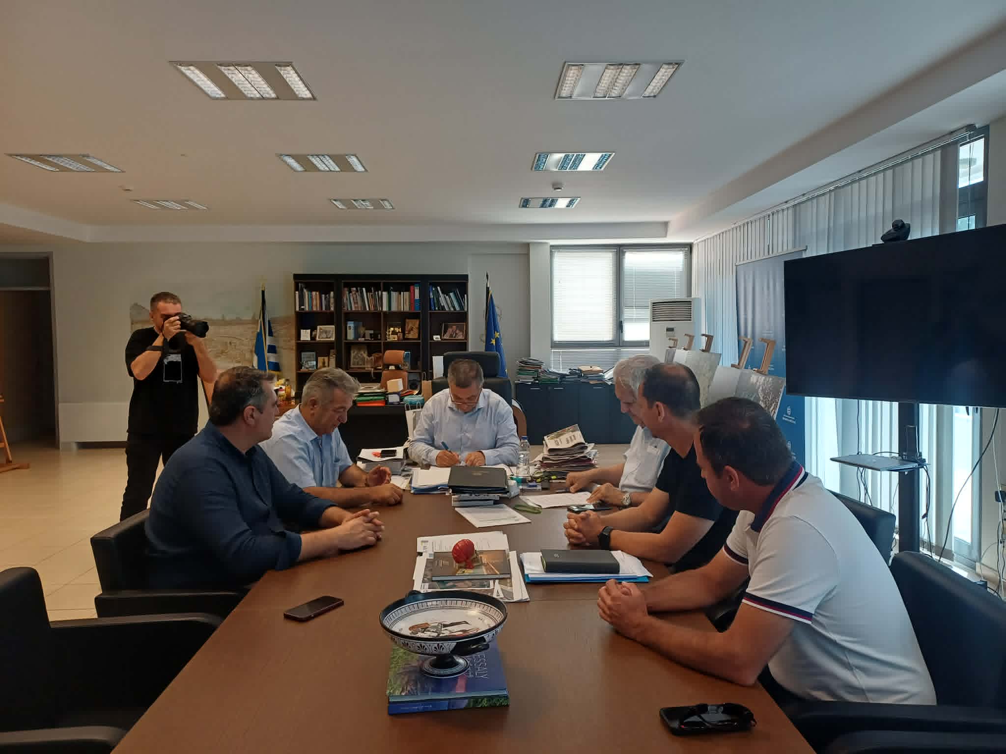 Υπεγράφη η σύμβαση ολοκλήρωσης του έργου της  παράκαμψης Συκεώνας- πιο ασφαλής η σύνδεση της Λάρισαςμε την Καρδίτσ (ΦΩΤΟ)ς