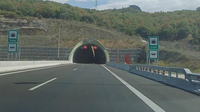Στη Θεσσαλία βρίσκεται η μεγαλύτερη σήραγγα των Βαλκανίων- ποιά είναι τι μήκος έχει