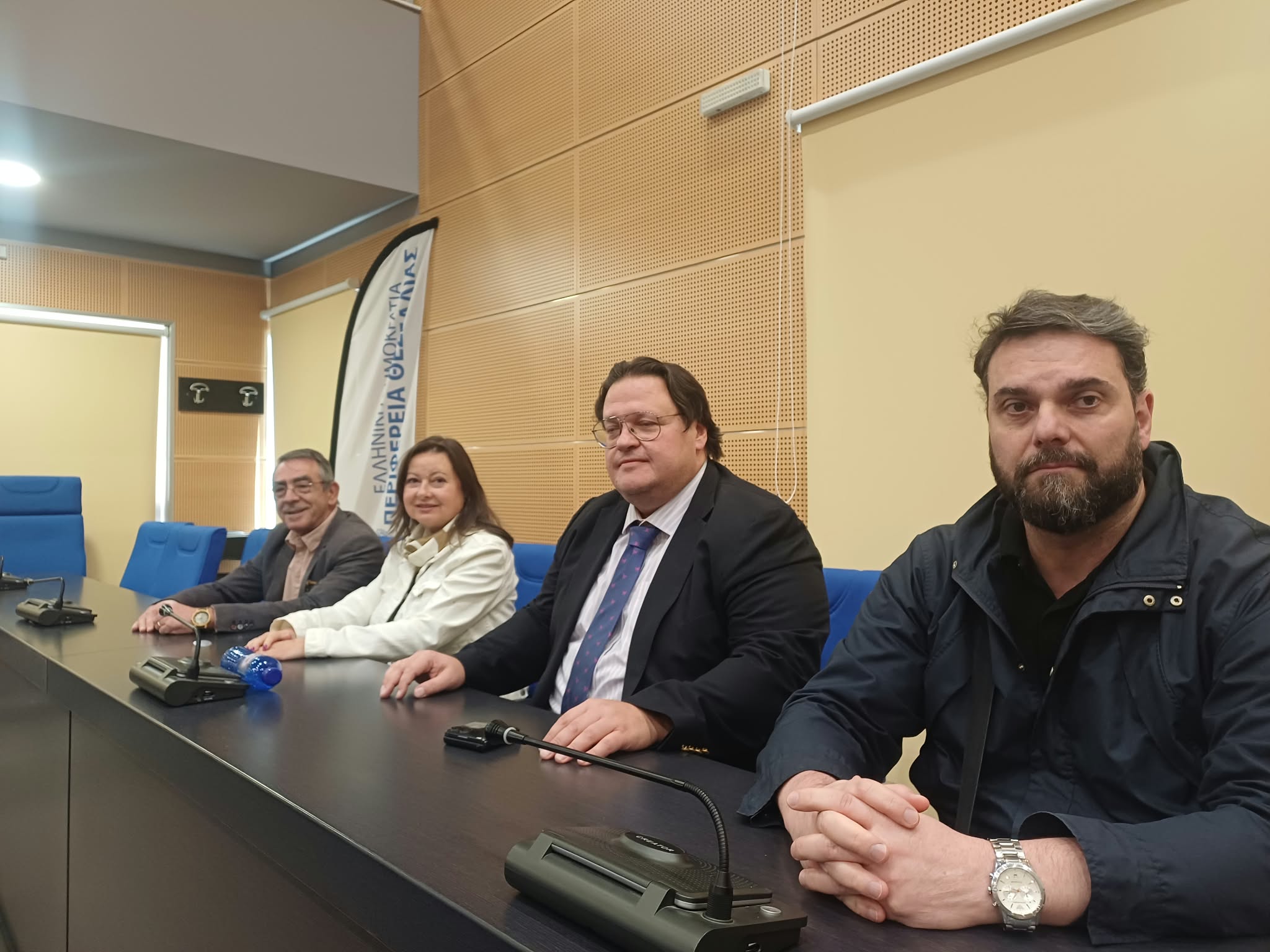 Κλιμάκιο ΠΑΣΟΚ από τη Λάρισα: «Είμαστε στην αρχή μιας πολύ δύσκολης περιόδου» (ΦΩΤΟ)