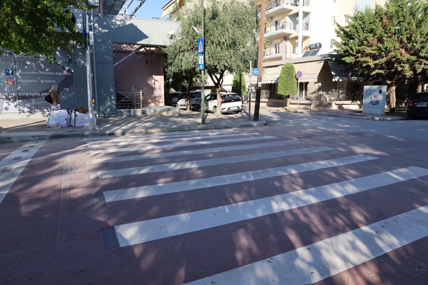 Δήμος Λαρισαίων: Νέα εποχή για την ασφαλή μετακίνηση των πεζών - «Έξυπνες» διαβάσεις σε 25 σημεία-κλειδιά γύρω από σχολεία