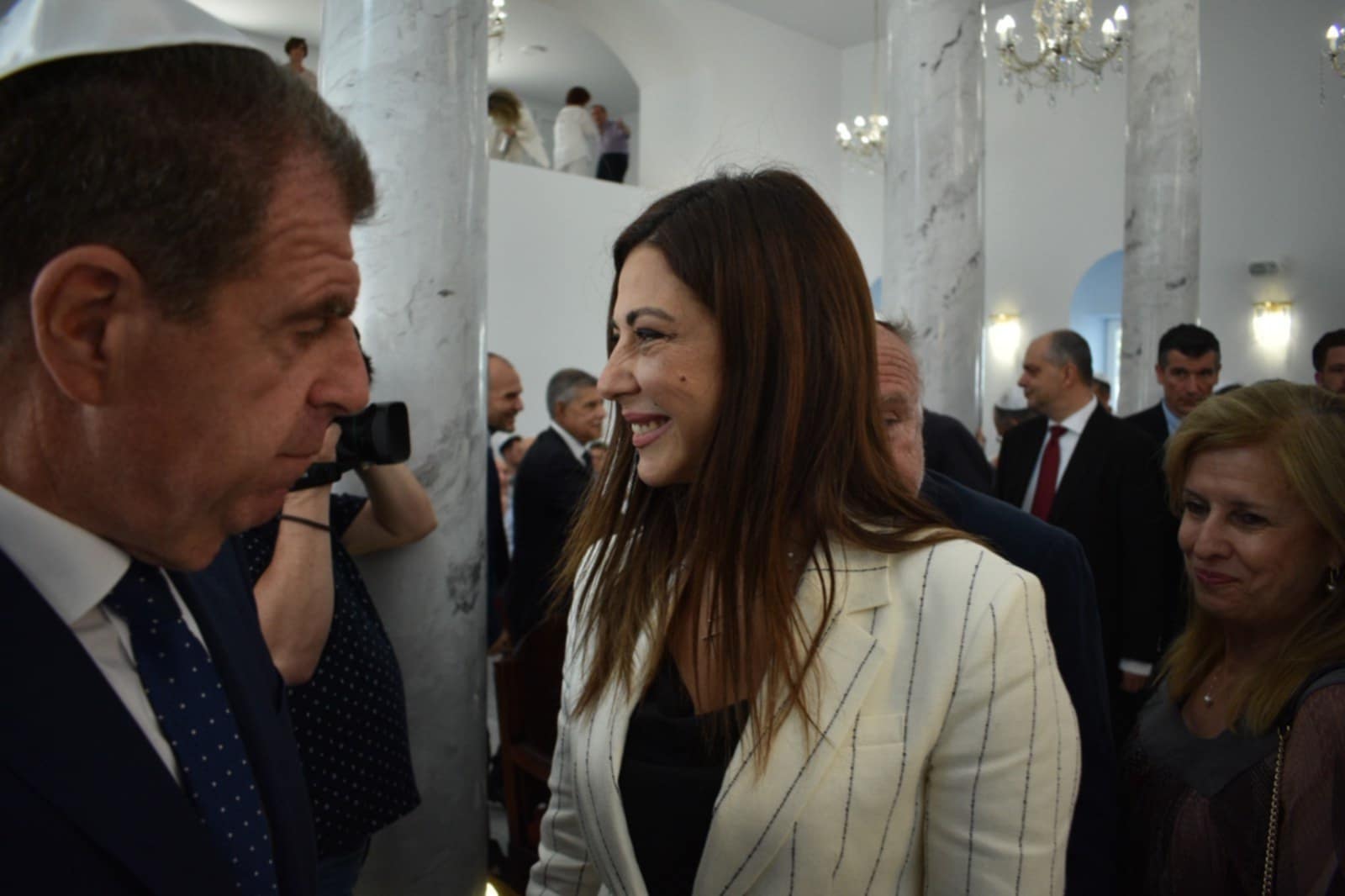 Εγκαίνια ανακαινισμένης Συναγωγής στη Λάρισα παρουσία Ζαχαράκη υπό δρακόνεται μέτρα ασφαλείας (ΦΩΤΟ)