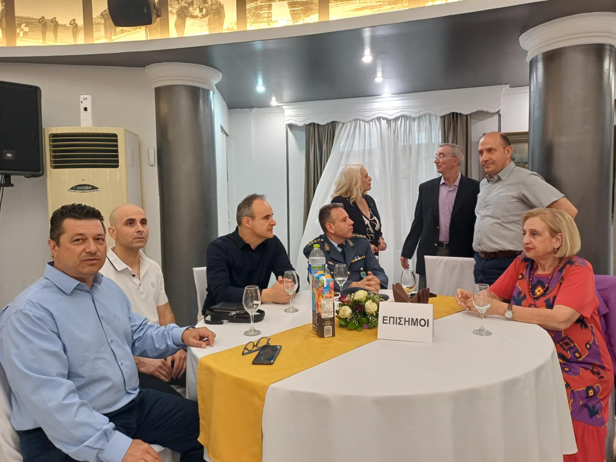 Φίλης από Λάρισα: Κύμα Ιρανών προσφύγων στην Ελλάδα, πλήγματα σε αμαρικανικές βάσεις στη χώρα και αύξηση τιμών πετρελαίου (