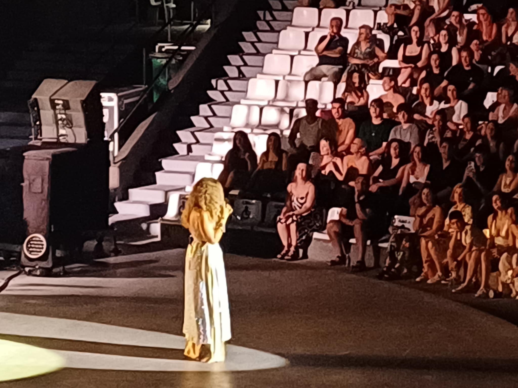 Μάγεψε η Νατάσσα Μποφίλιου τους Λαρισαίους στο Κηποθεάτρο Αλκαζάρ (ΦΩΤΟ+video)