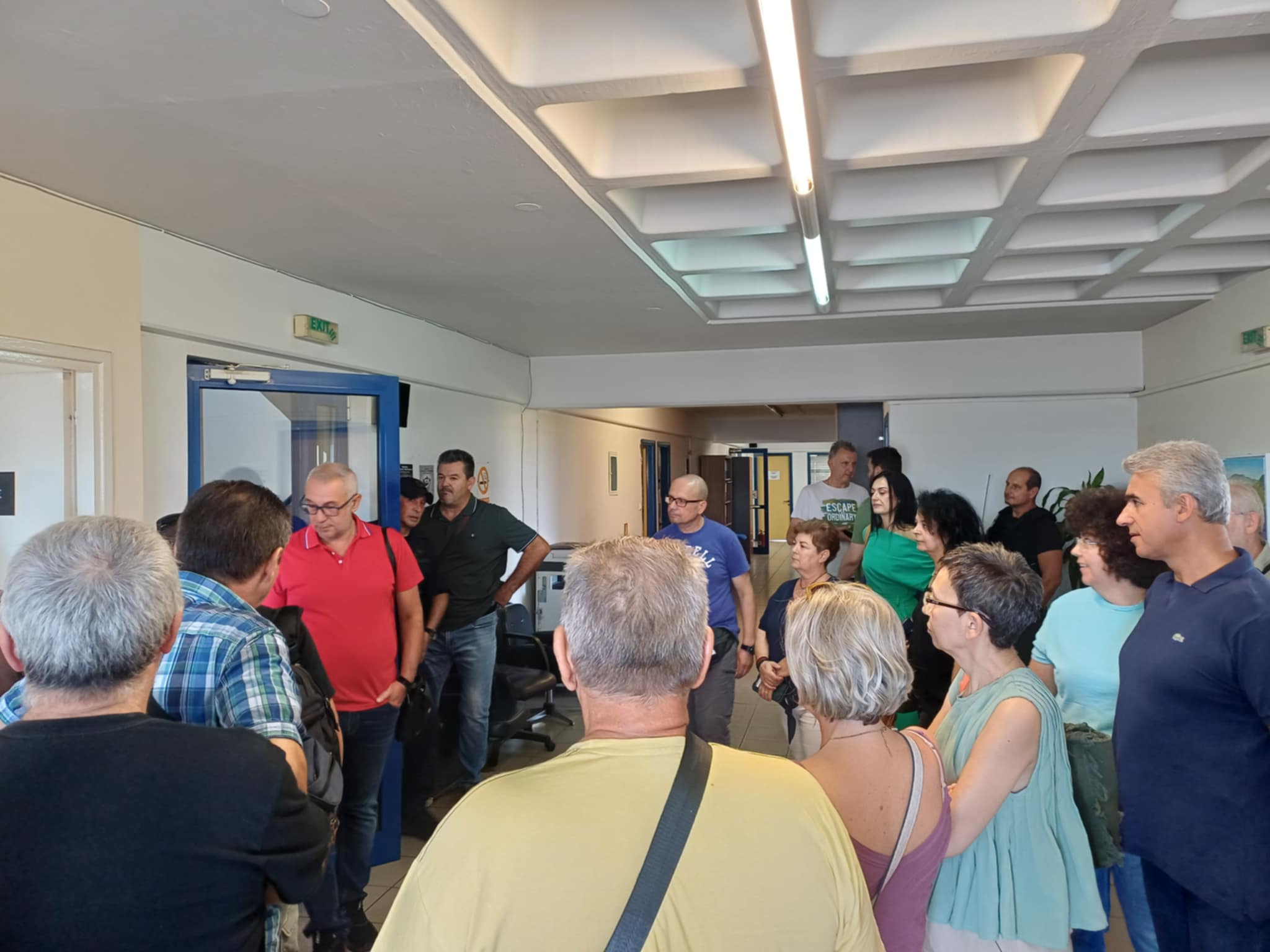 Απεργιακή συγκέντρωση δημοσίων υπαλλήλων Λάρισας στην Αποκεντρωμένη ενάντια στο νέο πειθαρχικό (ΦΩΤΟ+video)