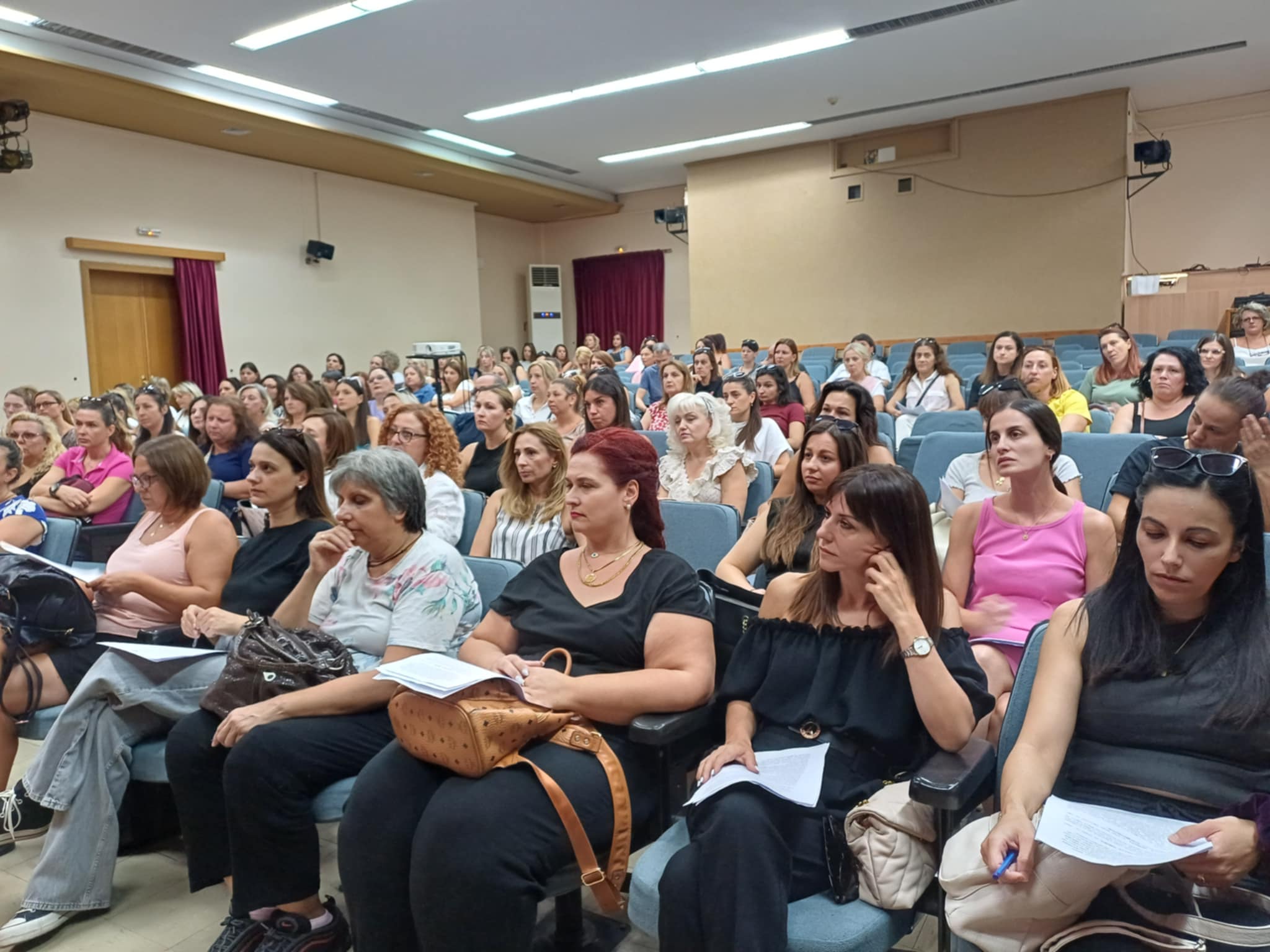 Ανανέωση συμβάσεων 168 εργαζόμενων στους παιδικούς σταθμούς του Δ. Λαρισαίων (ΦΩΤΟ)