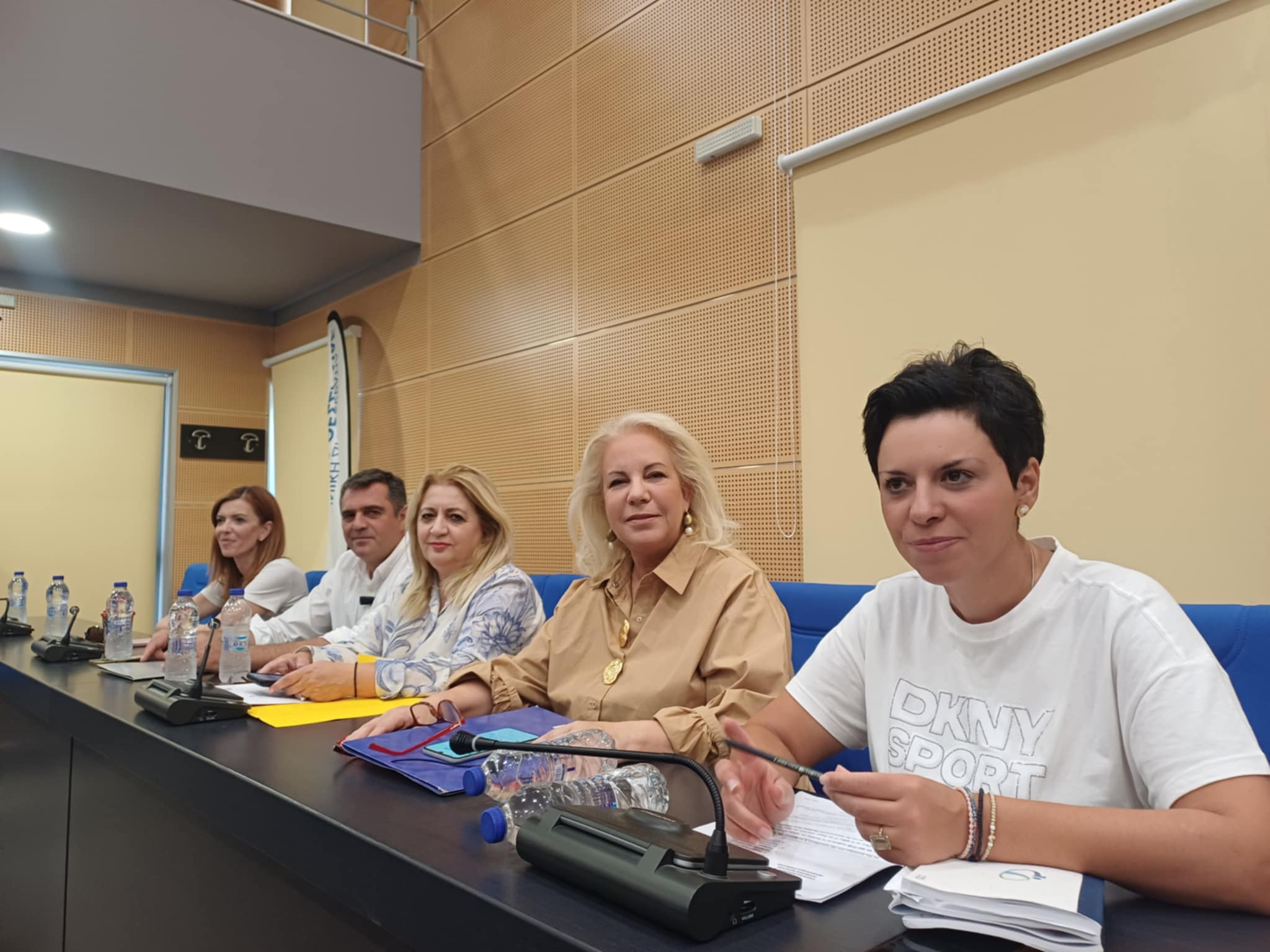 Συνεδριοιάζει τώρα το περιφερειακό συμβούλιο για έγκριση τριμηνιαίου ποϋπολογισμού (ΦΩΤΟ)
