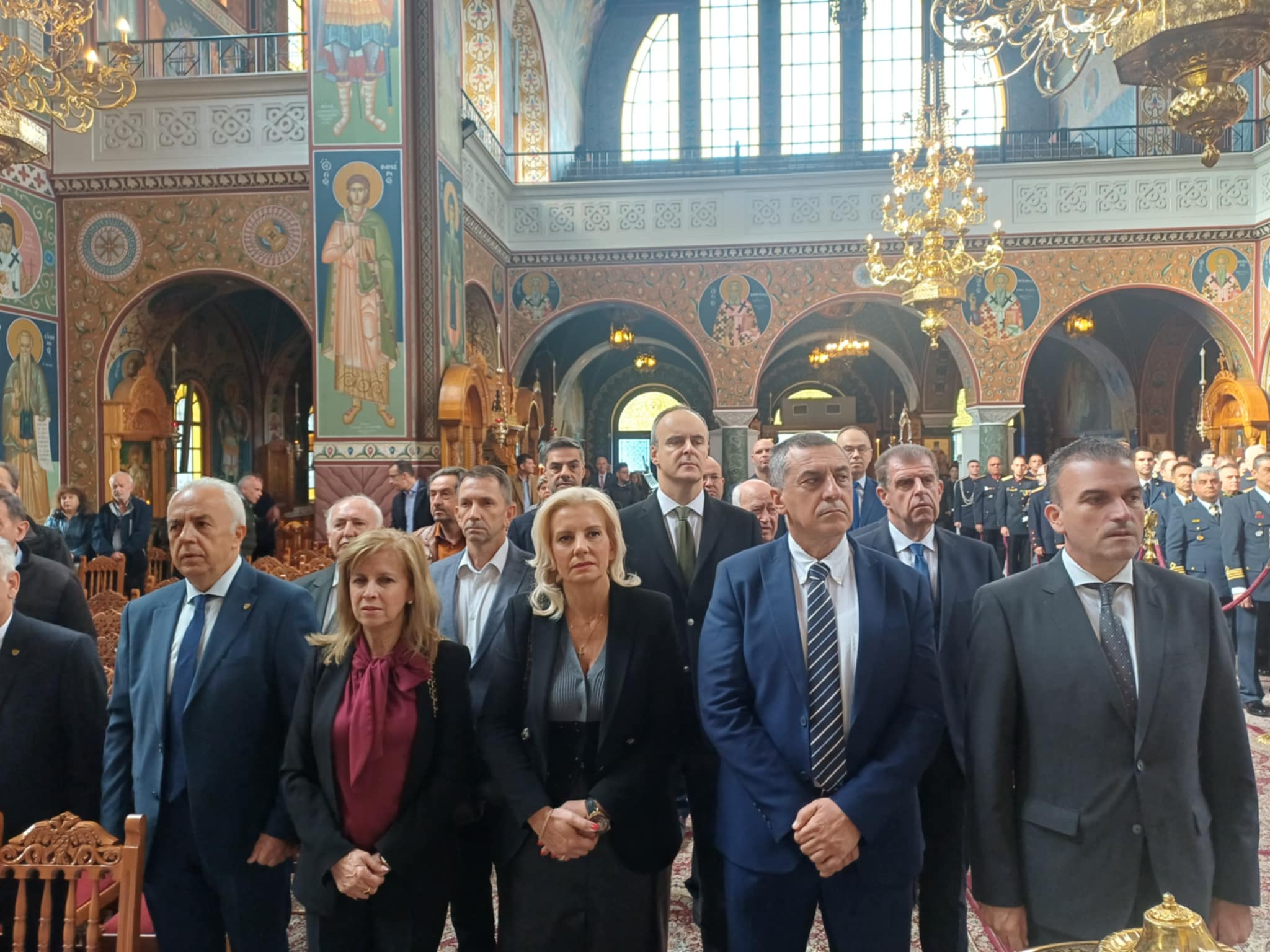 Η περιφέρεια τίμησε στη Λάρισα την ημέρα των Ενόπλων Δυνάμεων (ΦΩΤΟ+video)