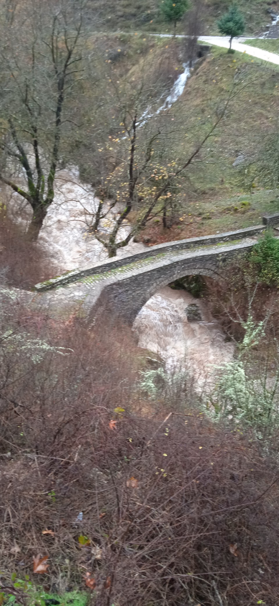 Νέες καταολισθήσεις στα χωριά του Ασπροποτάμου από τα ακραία φαινόμενα τα τελευταία 24ωρα (ΦΩΤΟ)
