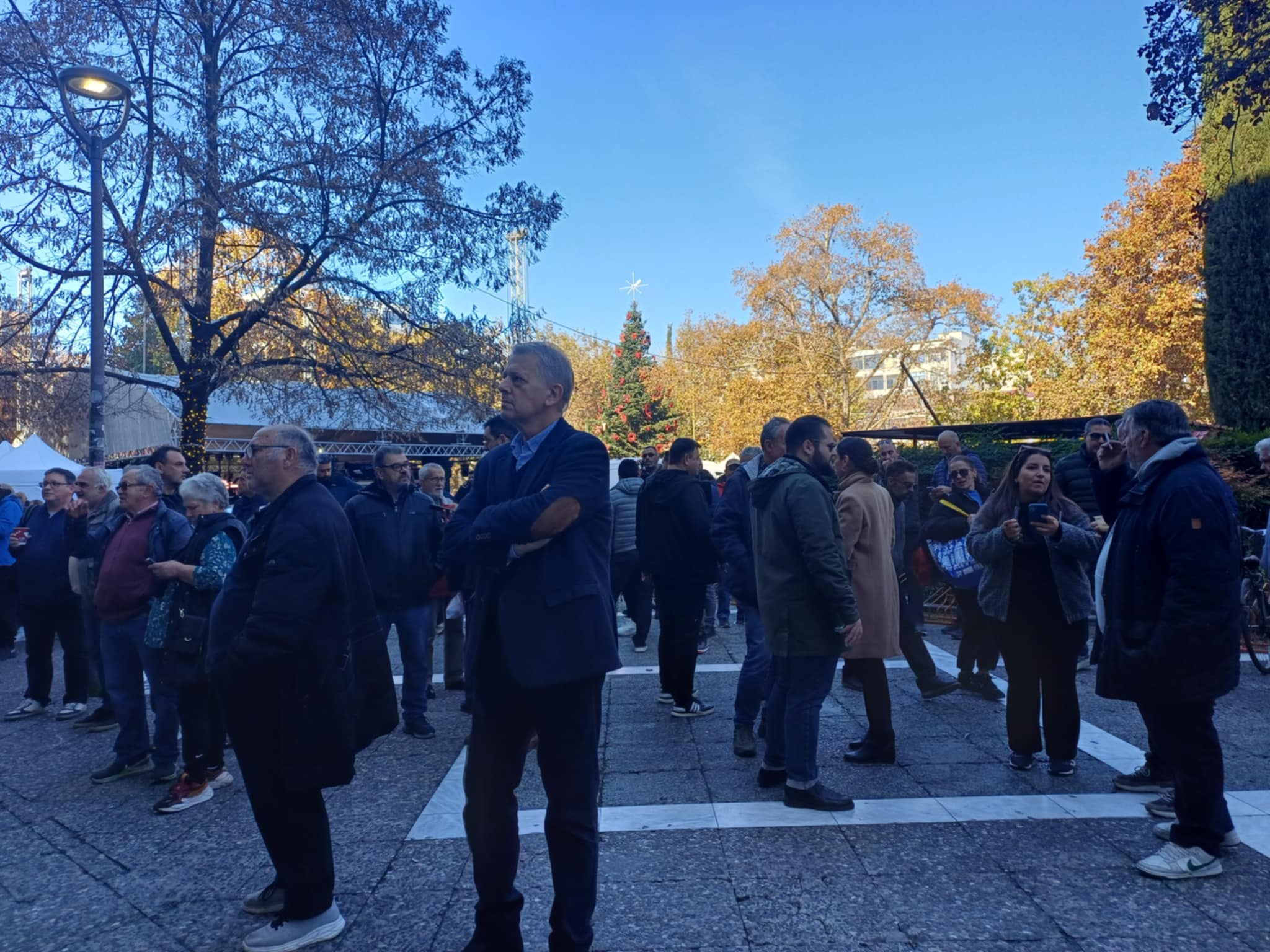 Για τις 4 Δεκεμβρίου πήραν δικάσιμο οι τρεις αγρότες που συνελήφθησαν -πλήθος αγροτών για συμπαράσταση στα δικαστήρια (ΦΩΤΟ)