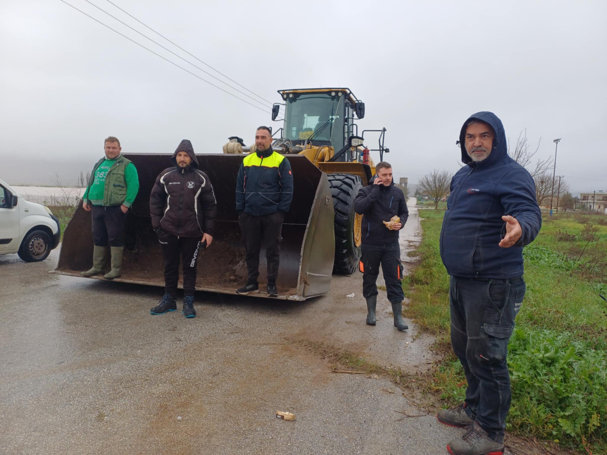 Ζουν ξανά τον εφιάλτη του Ντάνιελ:  προβλήματα με γέφυρα Ενιπέα στο Ευίδριο, υπερχείλισε ο Ταμπάκος- έπεσε η διάβαση Αμπελιάς