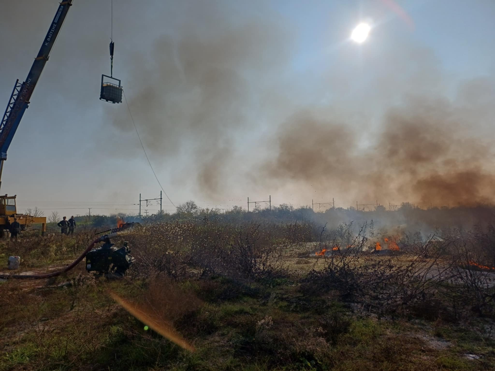 Επίδειξη πρωτοποριακού αντιπλημμυρικού, αντιπυρικού υλικού παρουσία Κουρέτα (ΦΩΤΟ+video)