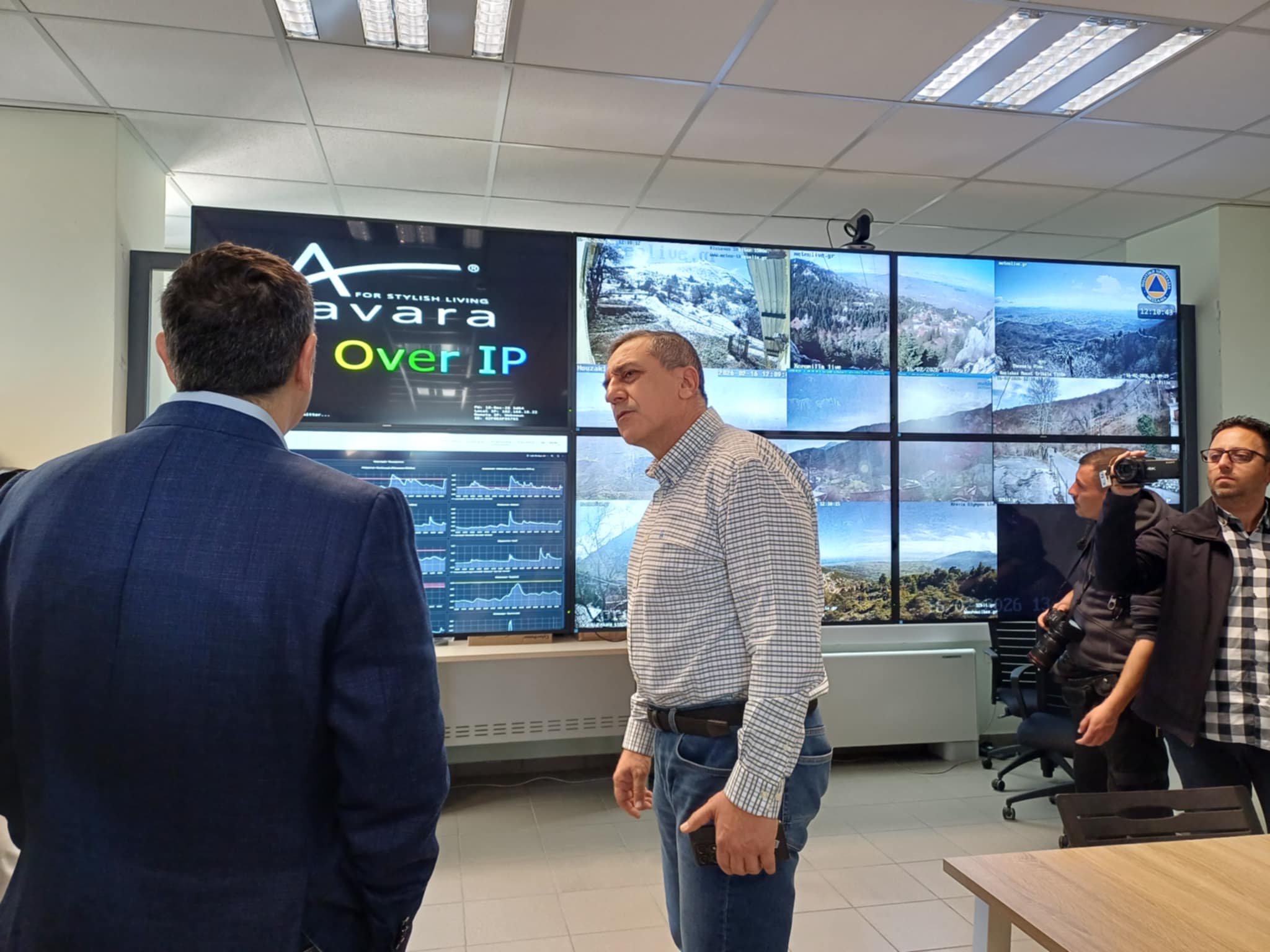 Τσίπρας στην ξενάγηση στο Επιχειρησιακό Κέντρο: Οι Θεσσαλοί εξακολουθούν να ζουν με ανασφάλεια για τις πλημμύρες (ΦΩΤΟ+video)