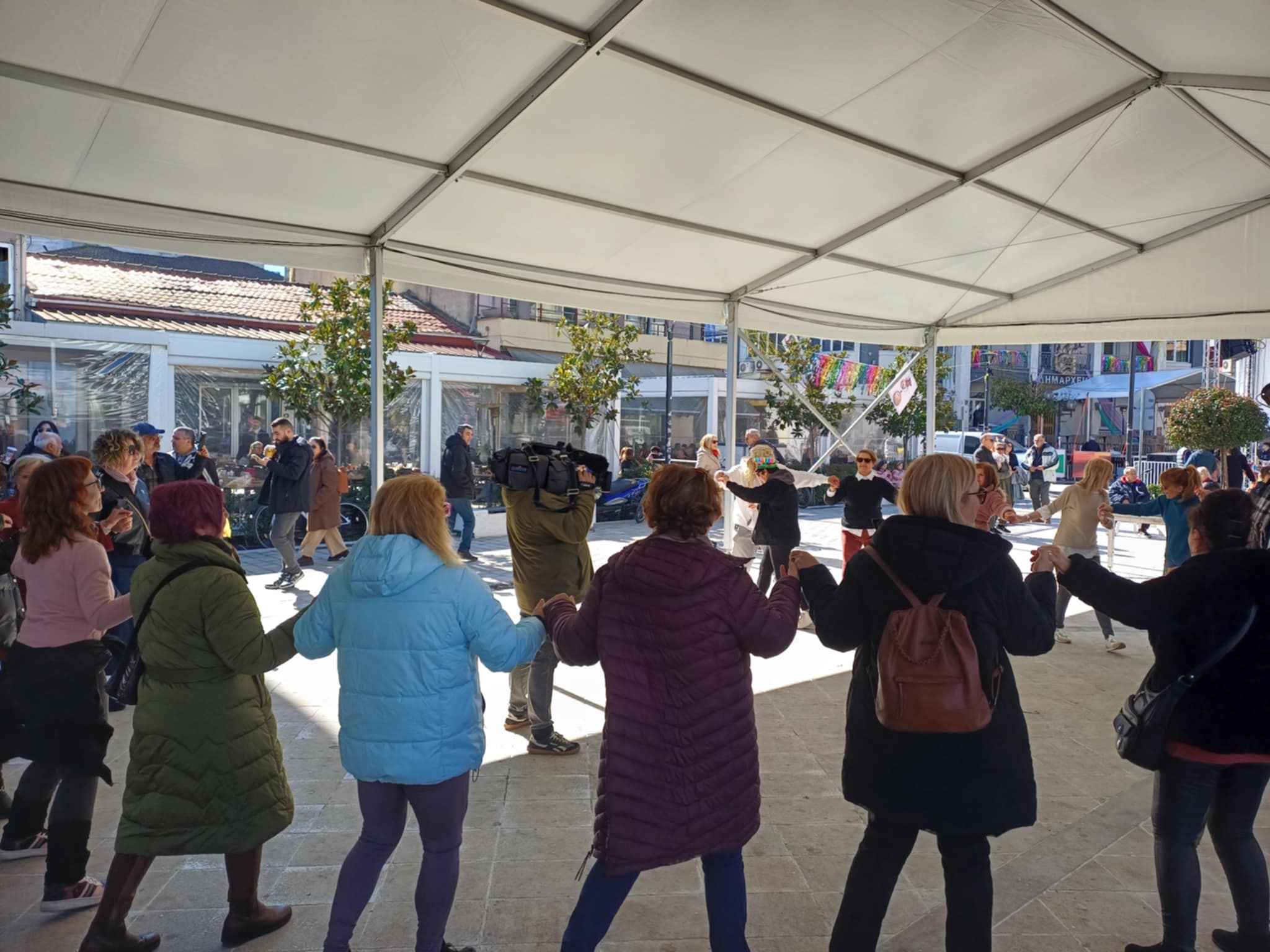 Πρε πρε πρε το «μπουρανί»!- εκατοντάδες επισκεπτες και ατέλειωτο κέφι στον Τύρναβο (ΦΩΤΟ+video)