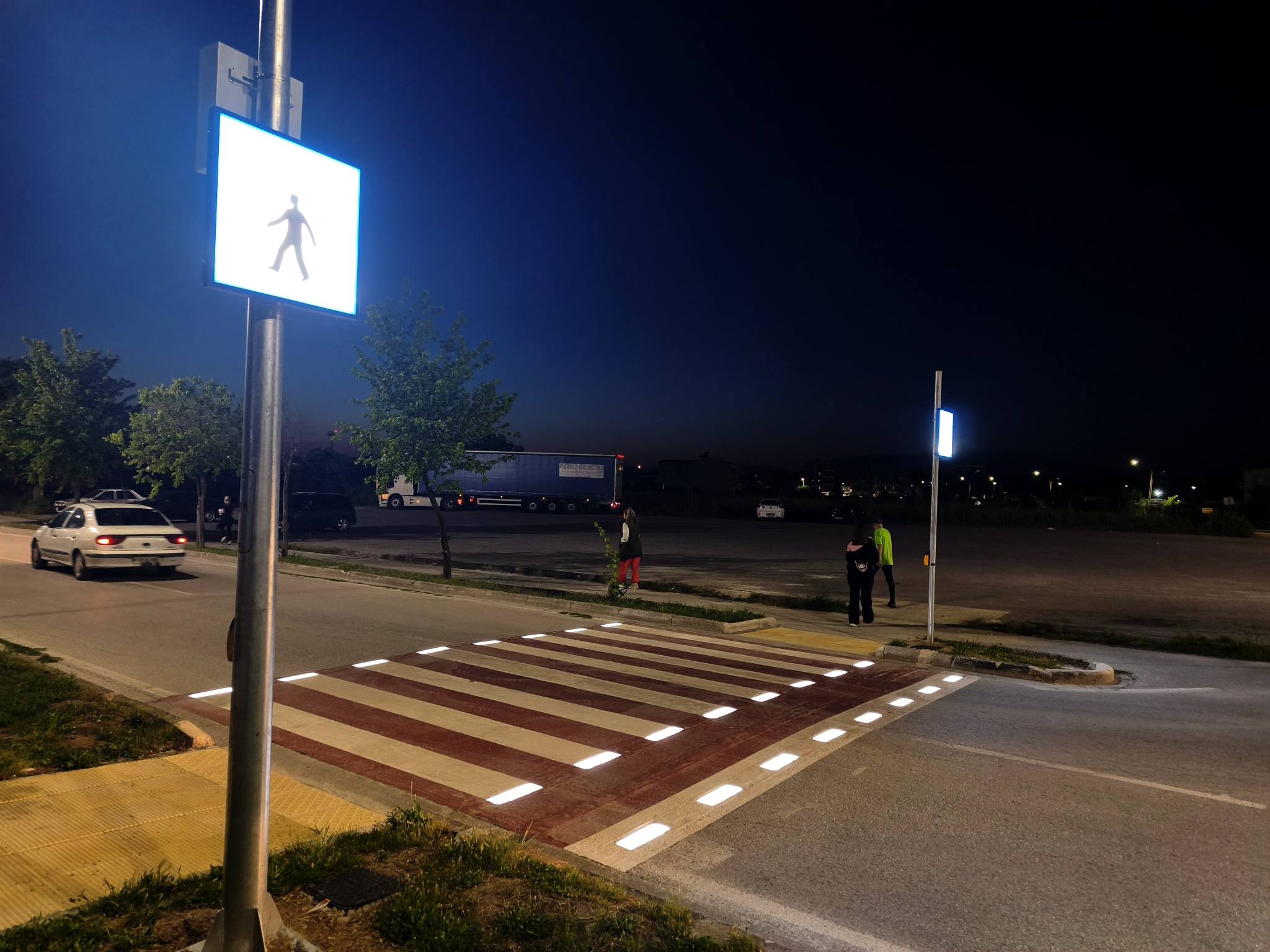 Έξυπνες διαβάσεις πεζών στη Νέα Πολιτεία στη Λάρισα-πως λειτουργούν (ΦΩΤΟ)
