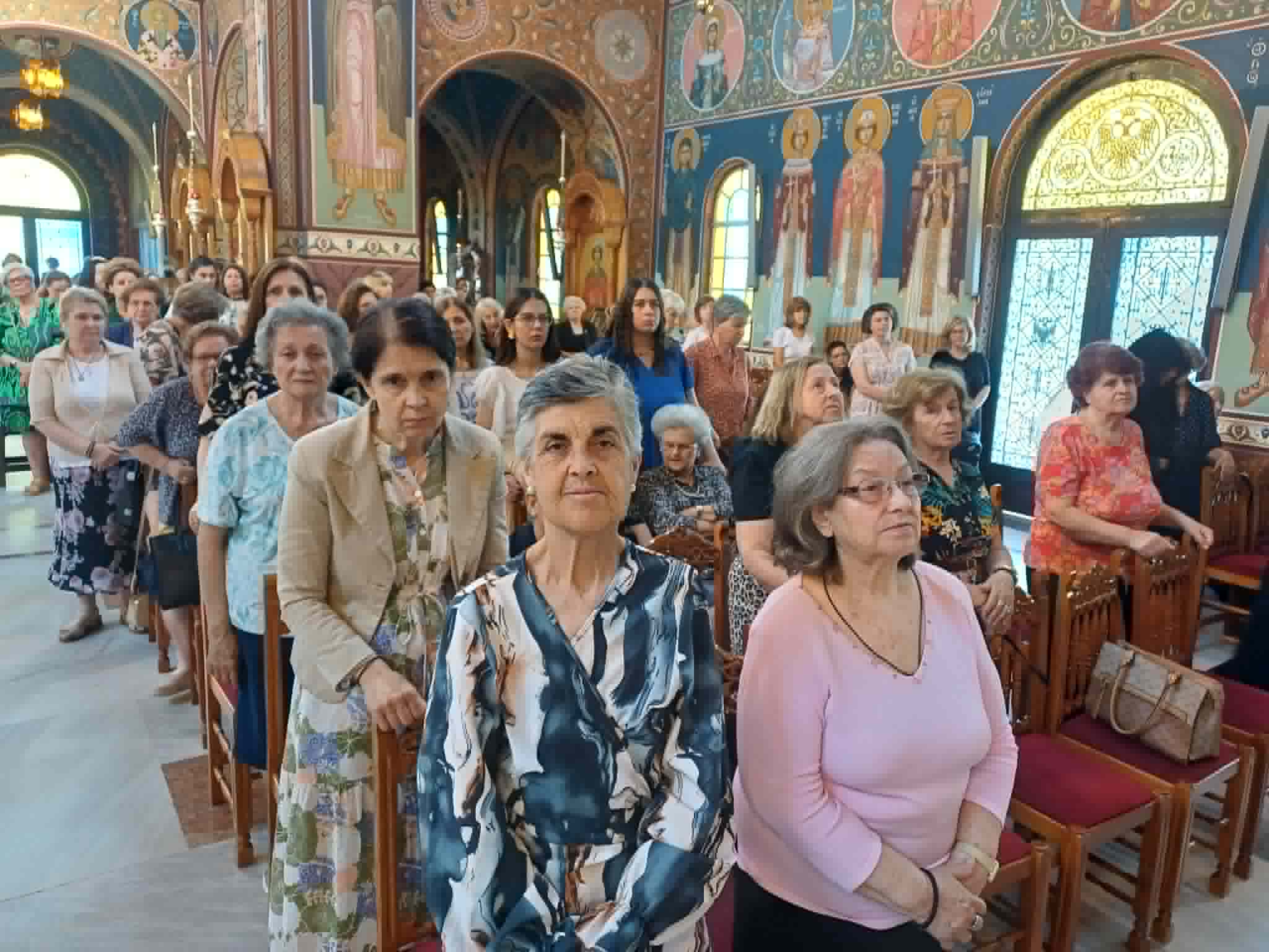 Πλήθος πιστών στον Άγιο Αχίλλιο για τα ονομαστήρια του Μητροπολίτη Ιερωνύμου (ΦΩΤΟ-ΒΙΝΤΕΟ)