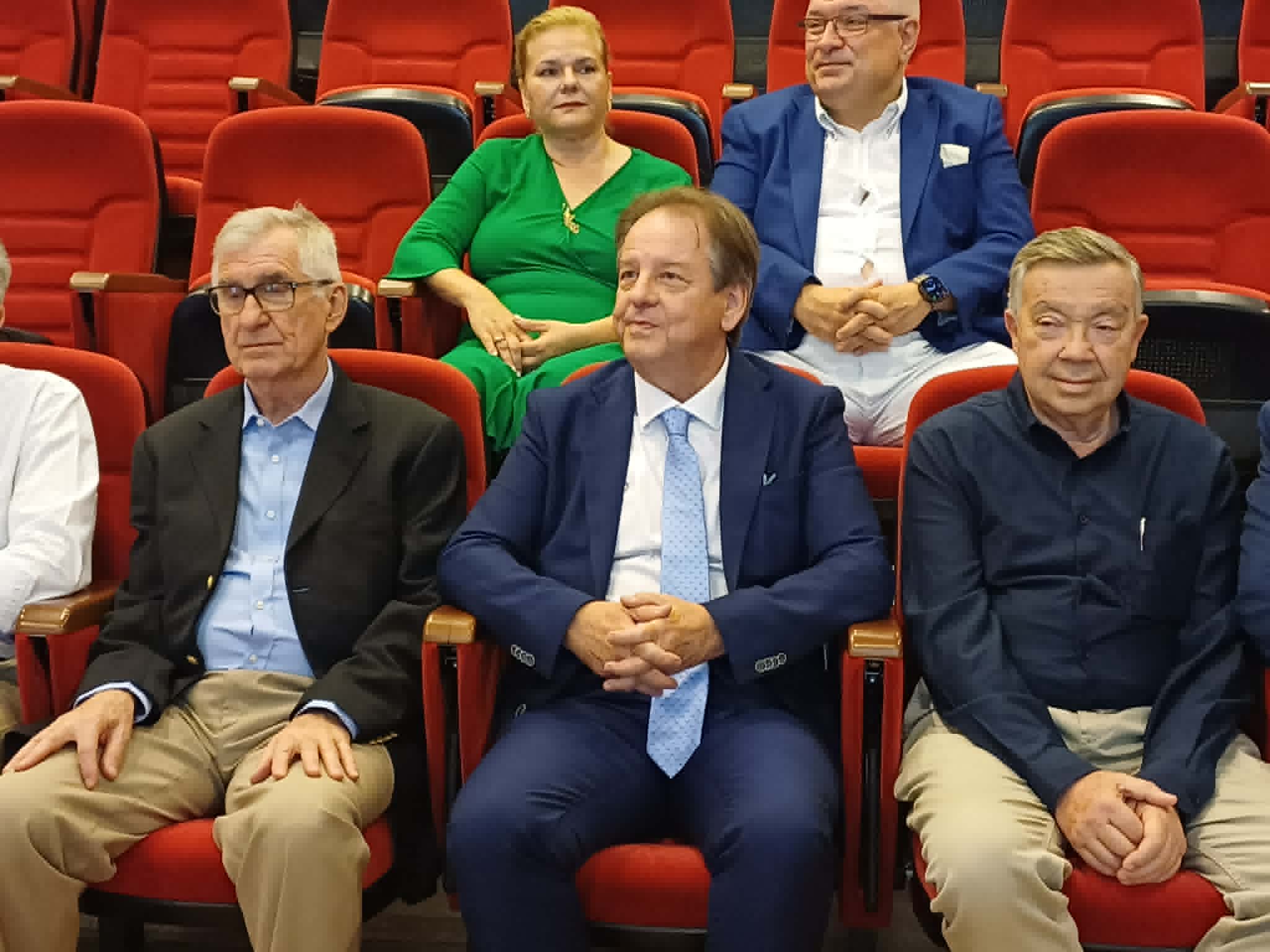 Επίτιμος διδάκτορας Ιατρικής του Πανεπιστημίου Θεσσαλίας ο Αχιλλέας Γραβάνης (ΦΩΤΟ)