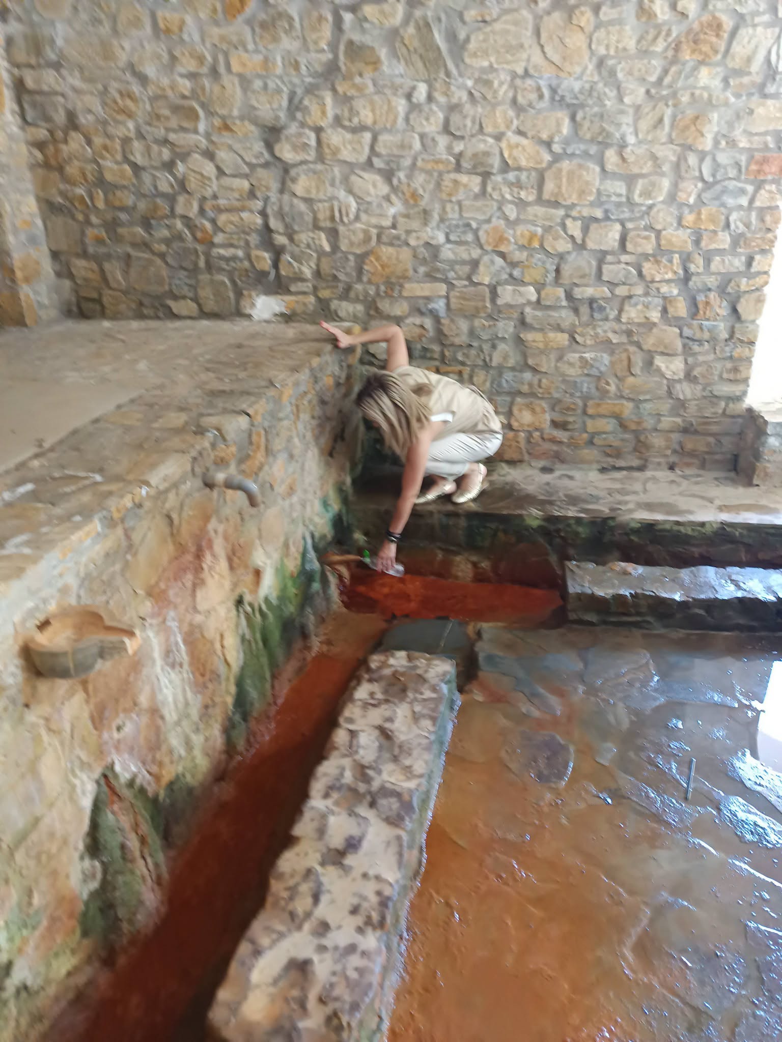 Στο Δήμο Αγιάς περιόδευσε σήνμερα η Μαρία Καρυστιανού (ΦΩΤΟ)