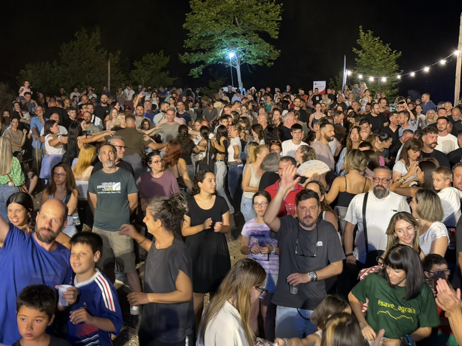Η Ματούλα Ζαμάνη μάγεψε το κοινό στη λίμνη Στεφανιάδα (ΦΩΤΟ)
